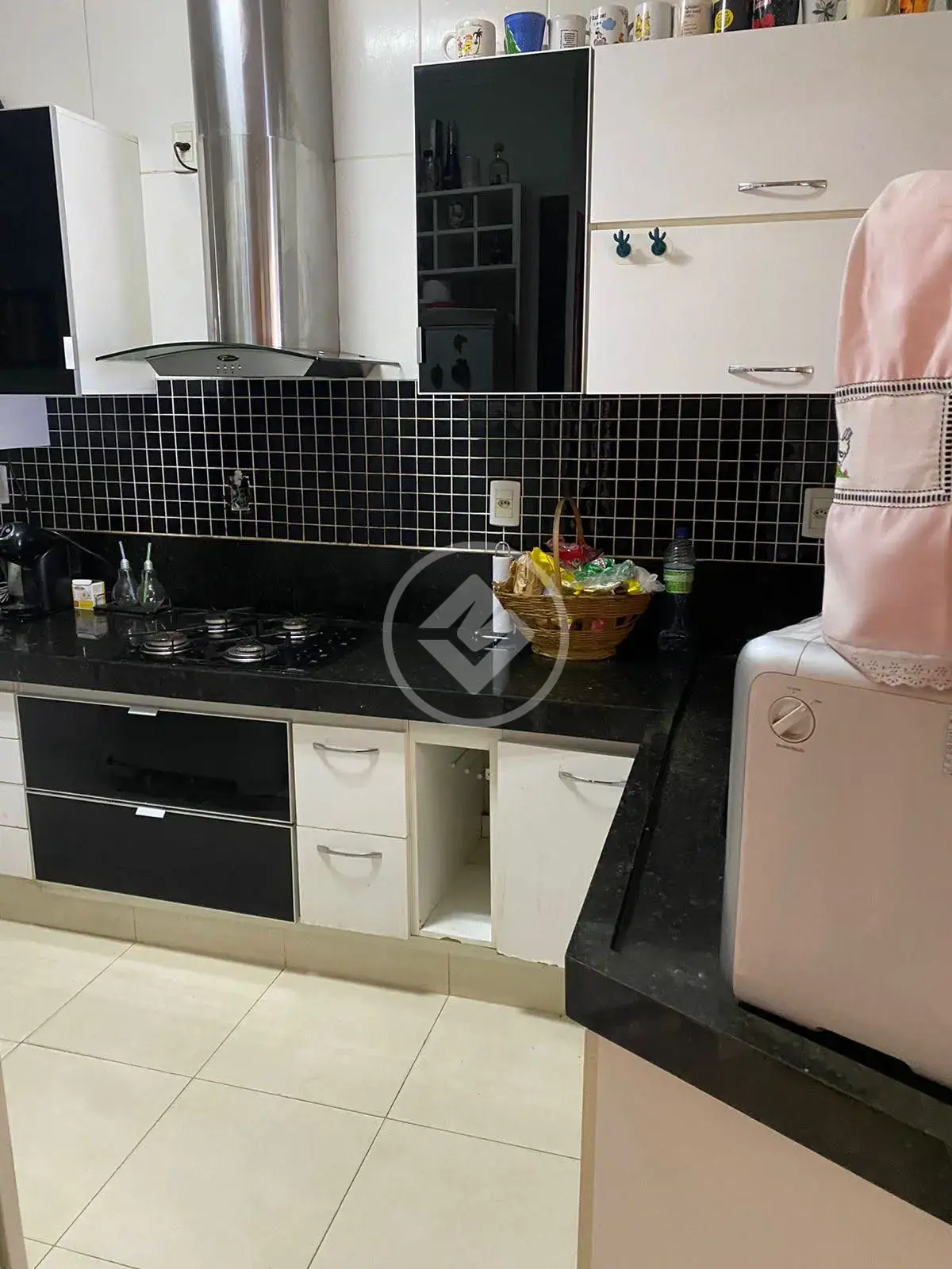 Imagem 2 - Casa em Setor dos Funcionários, Goiânia - GO