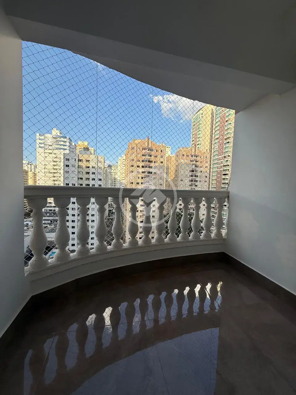 Image 2 - Apartamento em Setor Bueno, Goiânia - GO