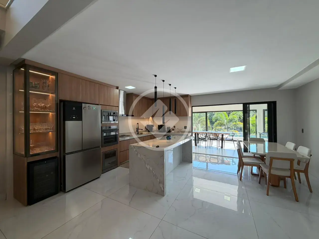 Imagem 2 - Casa Condomínio em Residencial Balneário, Goiânia - GO