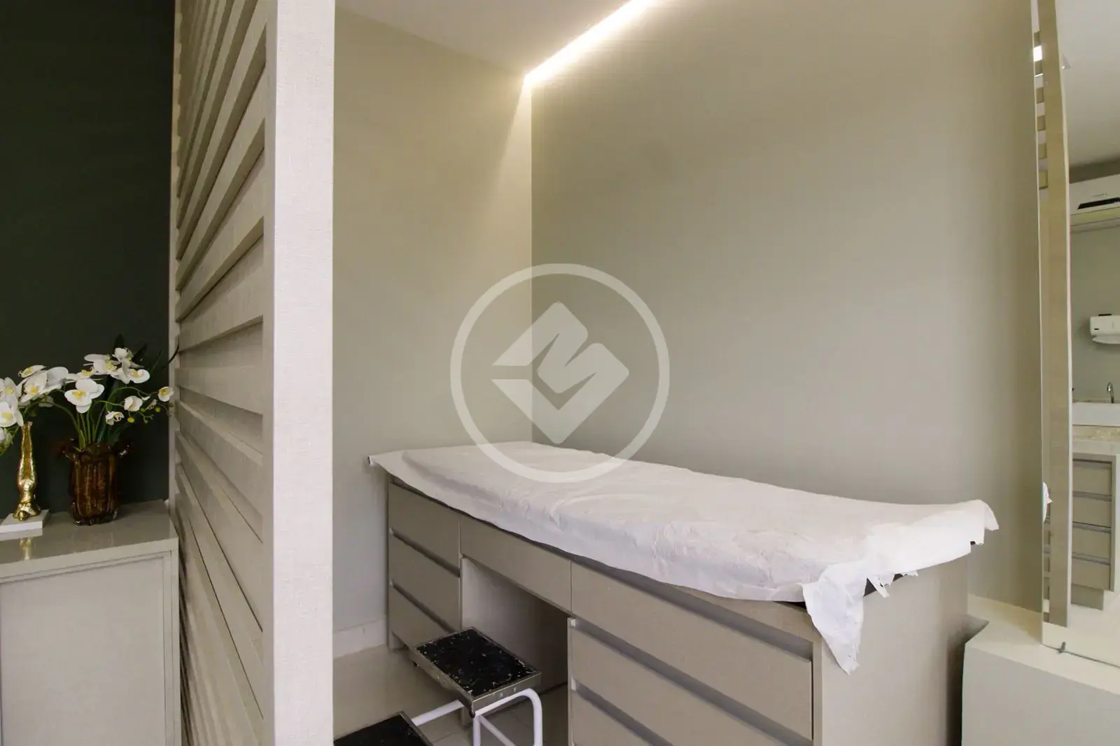 Imagem 4 - Sala Comercial em Setor Oeste, Goiânia - GO