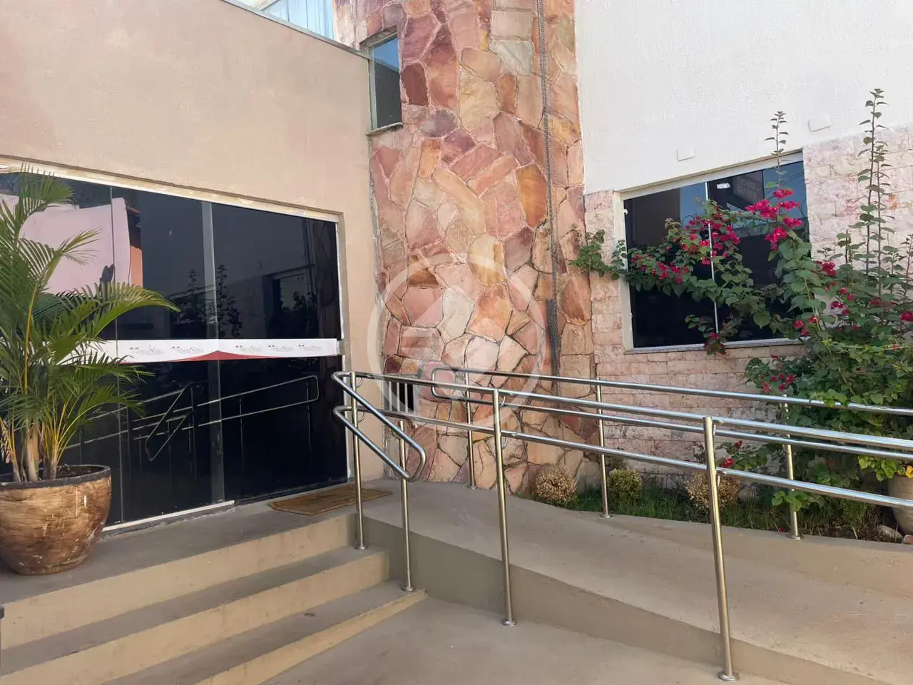 Imagem 1 - Sala Comercial em Setor Leste Vila Nova, Goiânia - GO