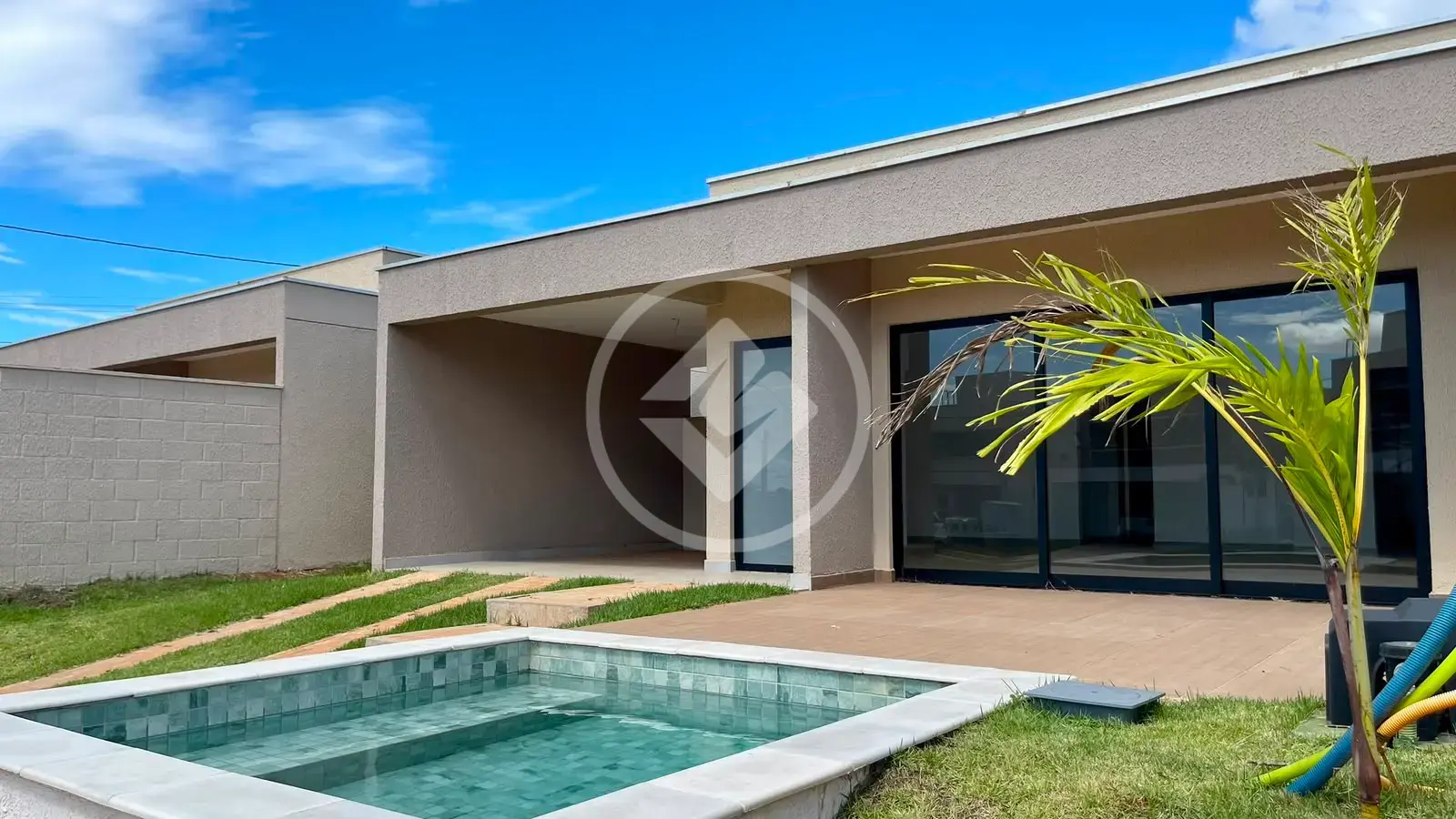 Imagem 1 - Casa em Residencial Jardins Lyon, Aparecida de Goiânia - GO