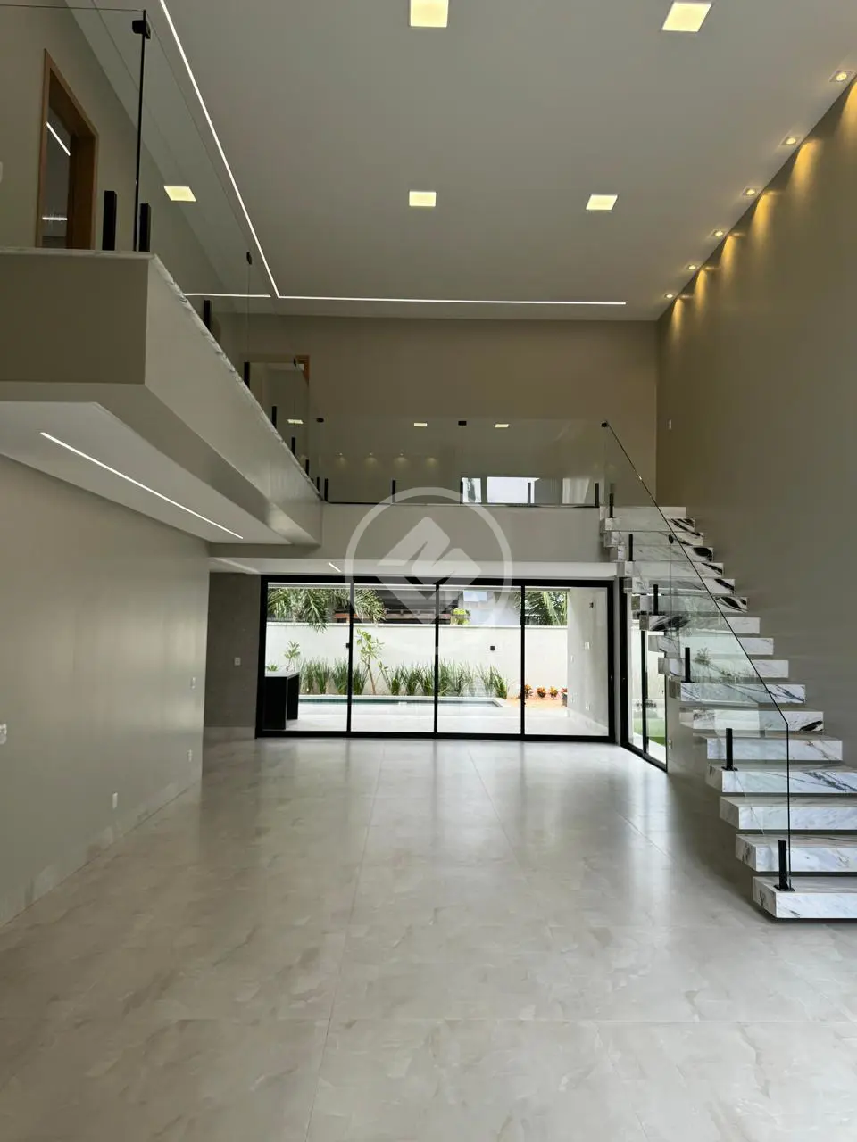 Sobrado Em Condomínio Residencial Goiânia Golfe Clube, Goiânia - GO — foto 2