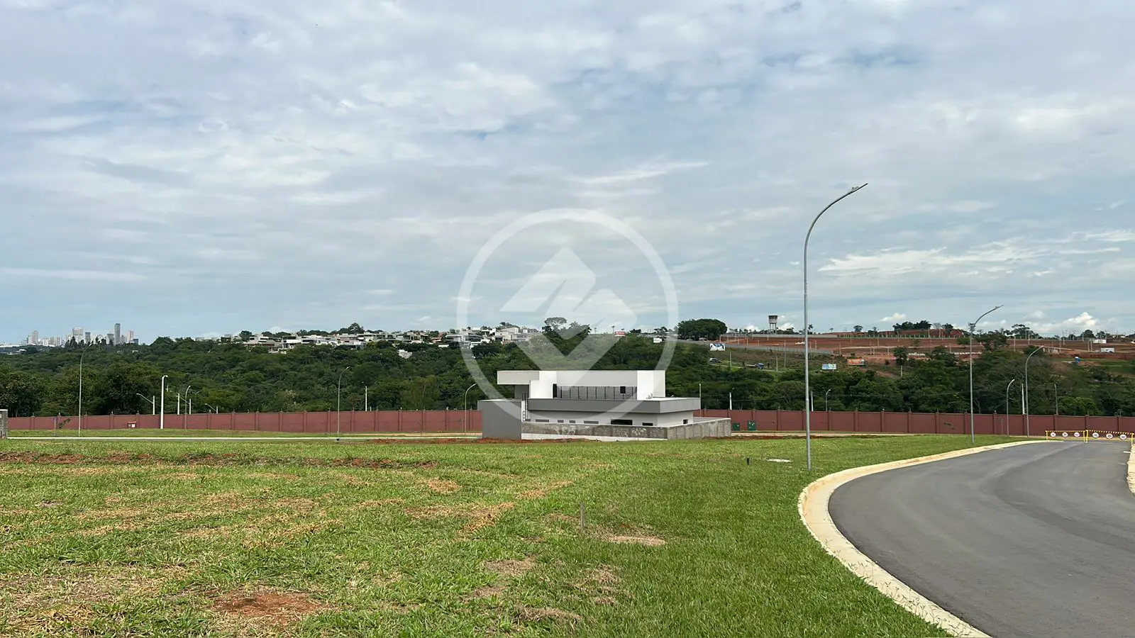 Imagem 3 - Terreno Condomínio em Jardins França, Goiânia - GO
