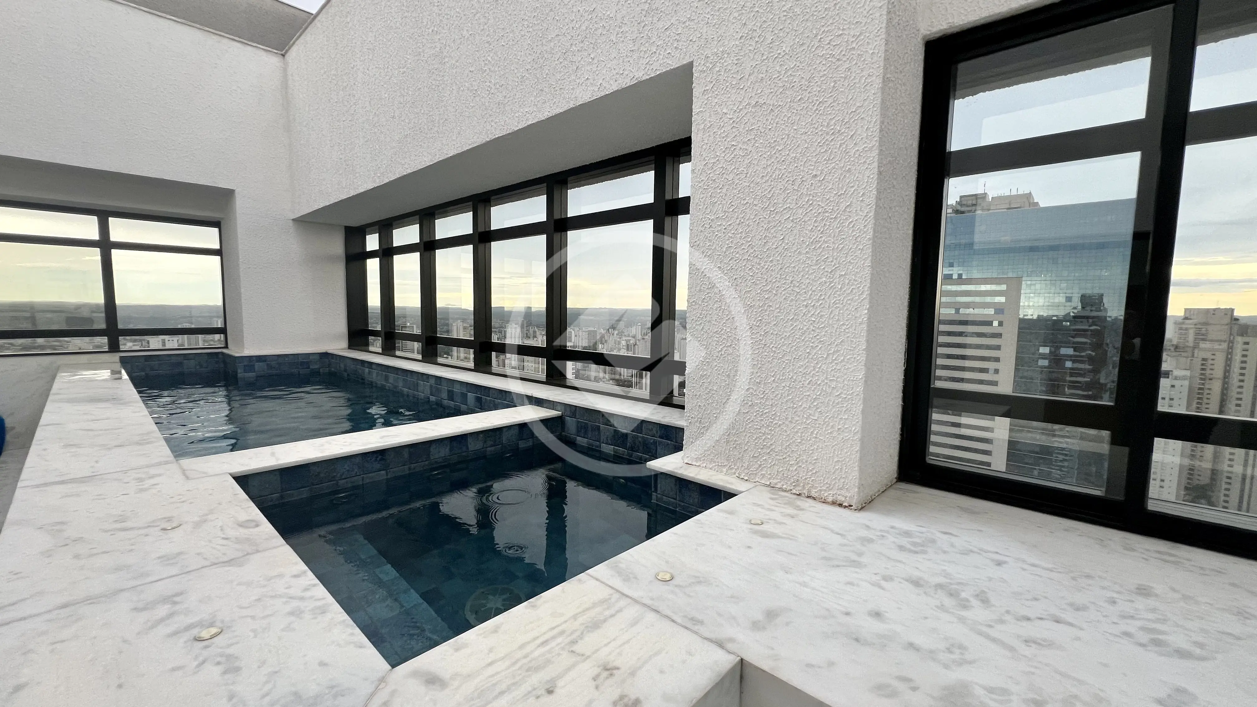 Imagem 2 - Apartamento Duplex em Setor Bueno, Goiânia - GO