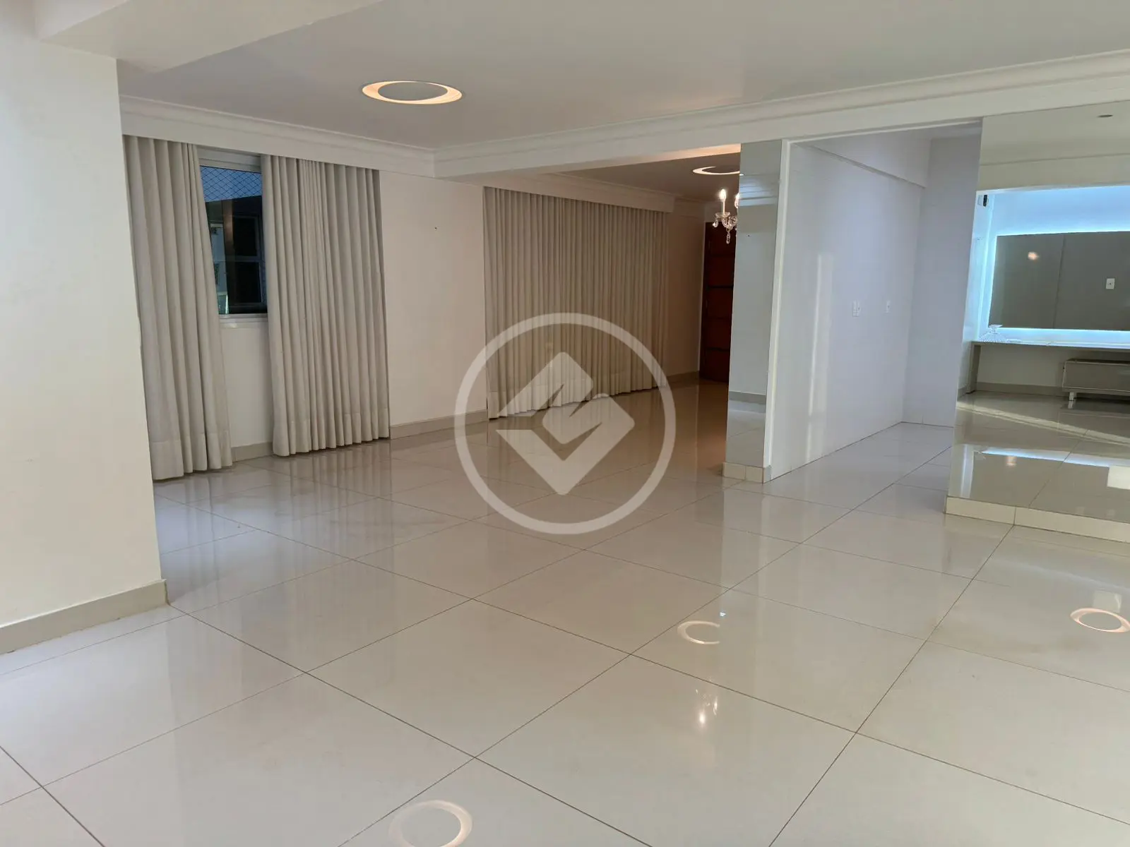 Apartamento Setor Bueno, Goiânia - GO — foto 2