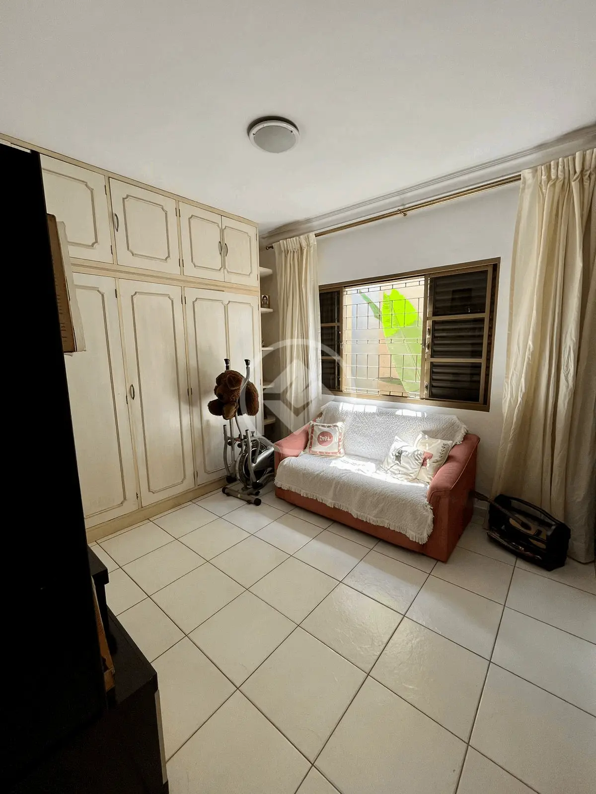 Imagem 3 - Casa em SETOR JAÓ, Goiânia - GO