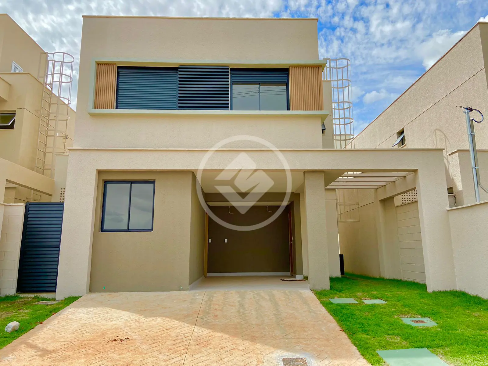 Casa Condomínio Jardins Marselha, Aparecida de Goiânia - GO — foto 1