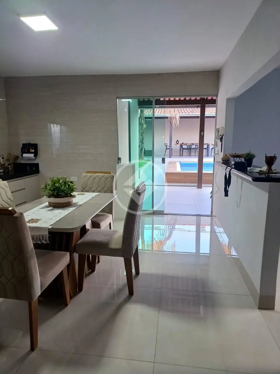 Imagem 3 - Casa em Setor Garavelo, Aparecida de Goiânia - GO