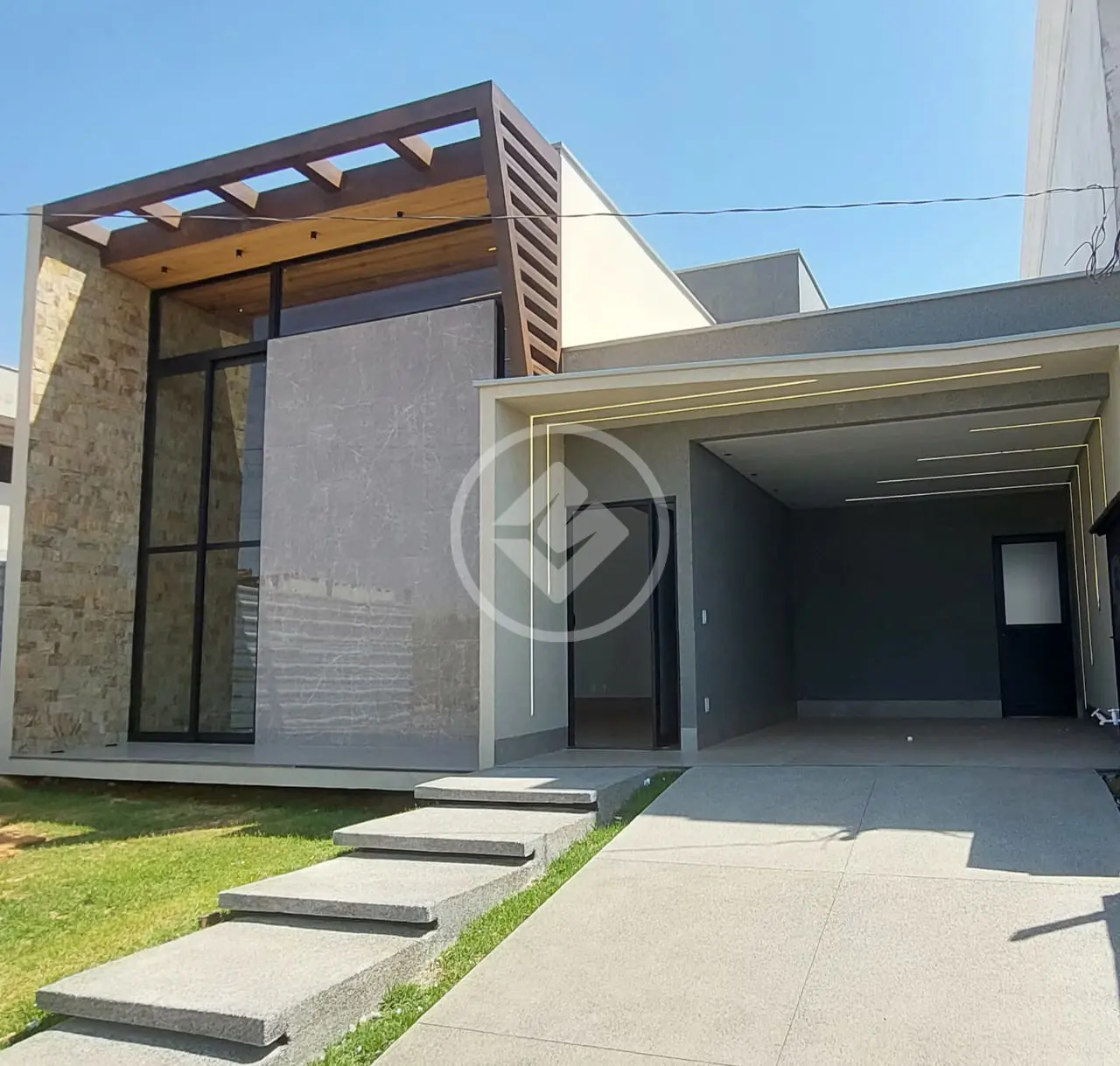 Casa Condomínio Jardins Sevilha, Aparecida de Goiânia - GO — foto 1