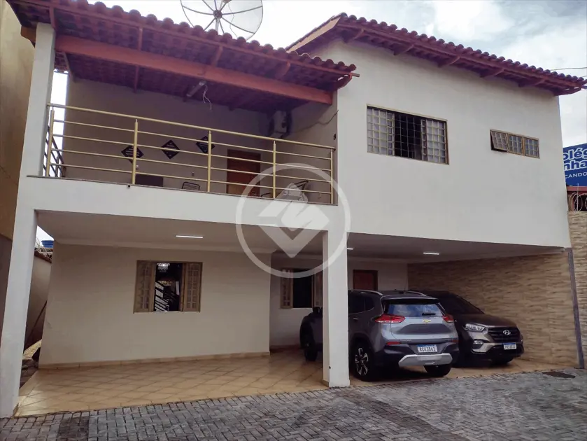 Sobrado Setor Bueno, Goiânia - GO — foto 1