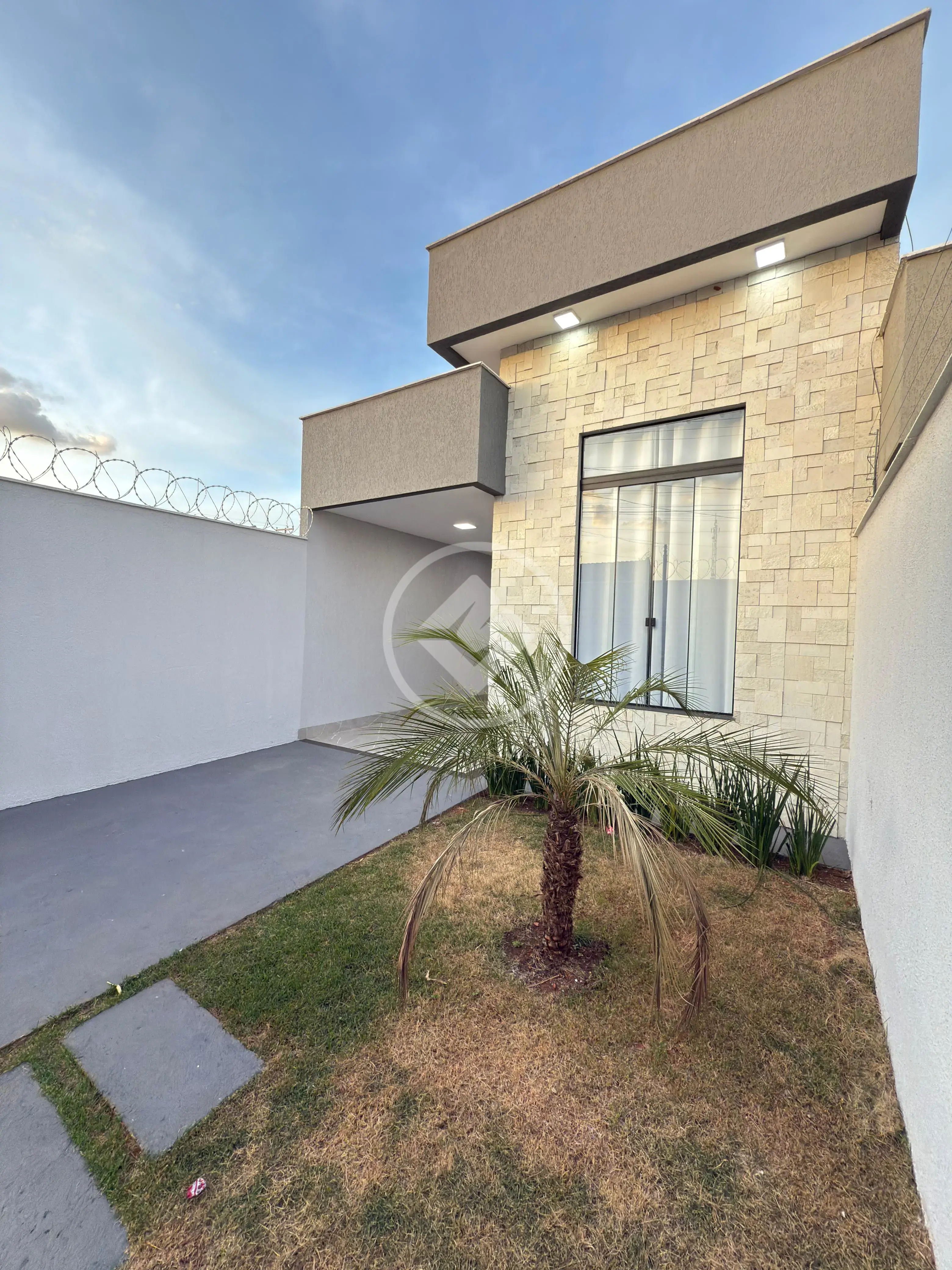Image 2 - Casa em Jardim Helvécia, Aparecida de Goiânia - GO