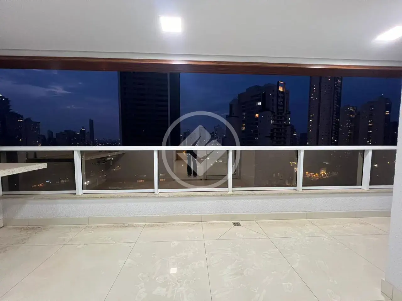 Image 2 - Apartamento em Setor Bueno, Goiânia - GO