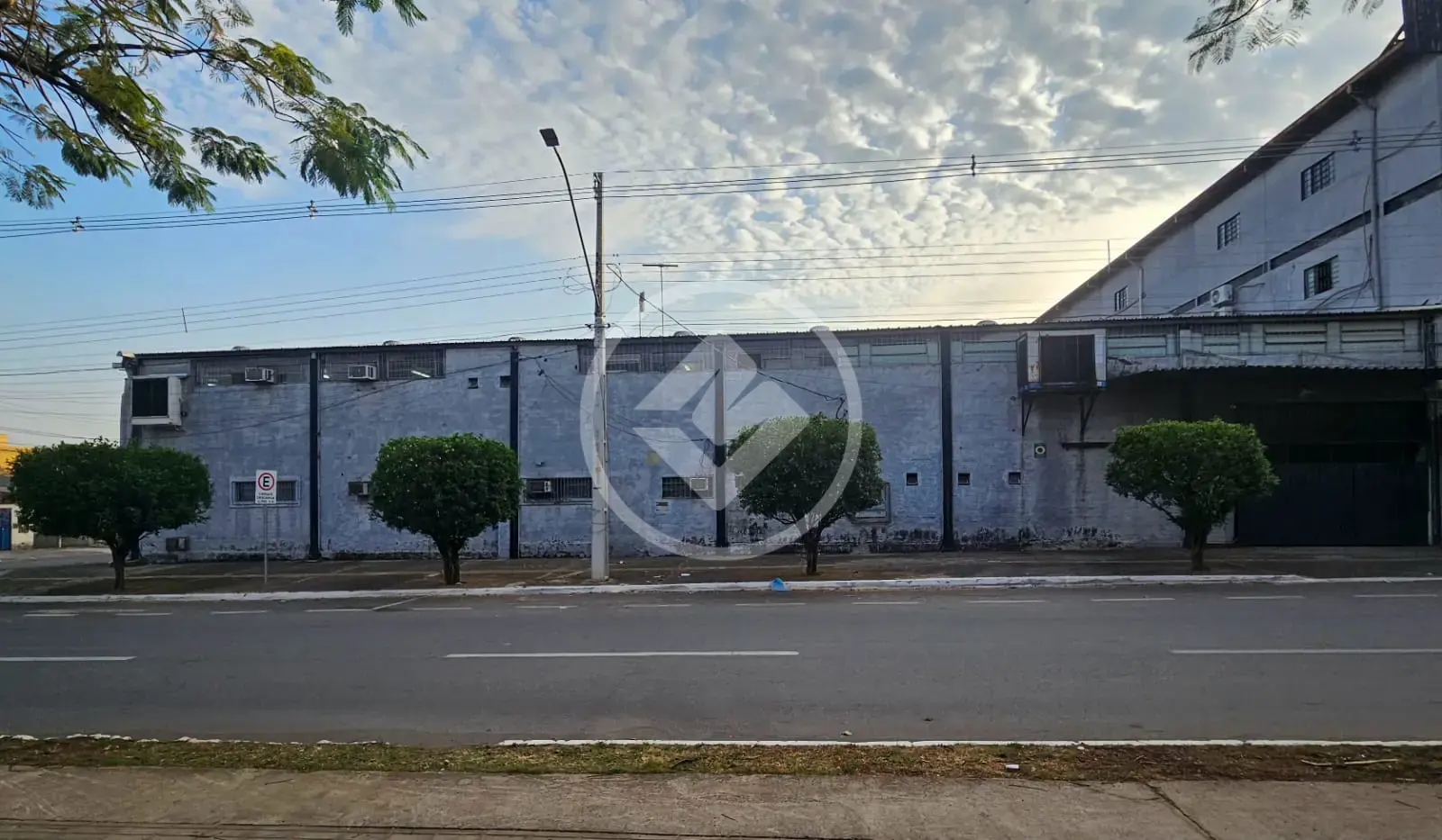 Imagem 1 - Galpão em Jardim Guanabara, Goiânia - GO