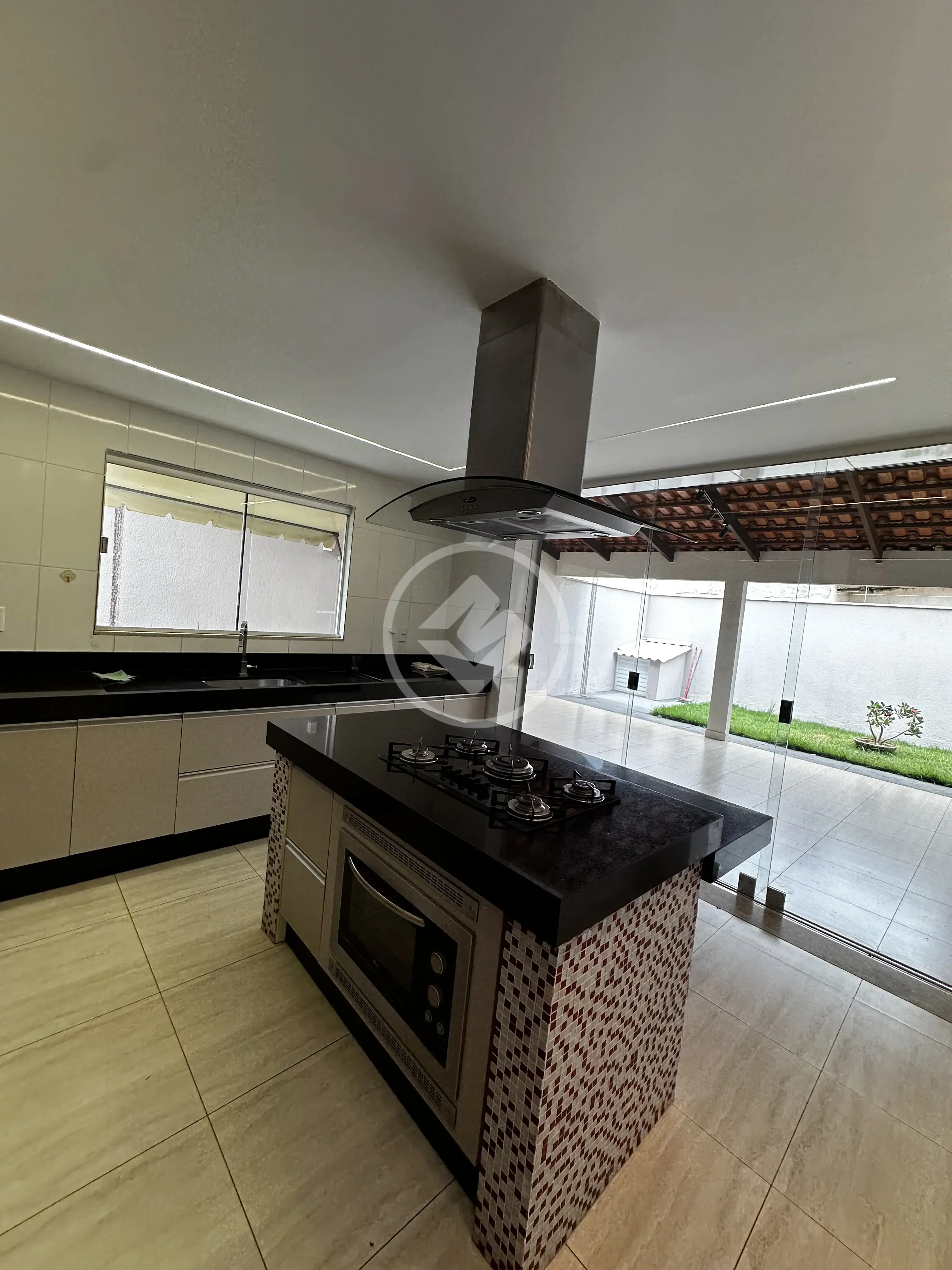 Image 2 - Casa em Jardim Mariliza, Goiânia - GO