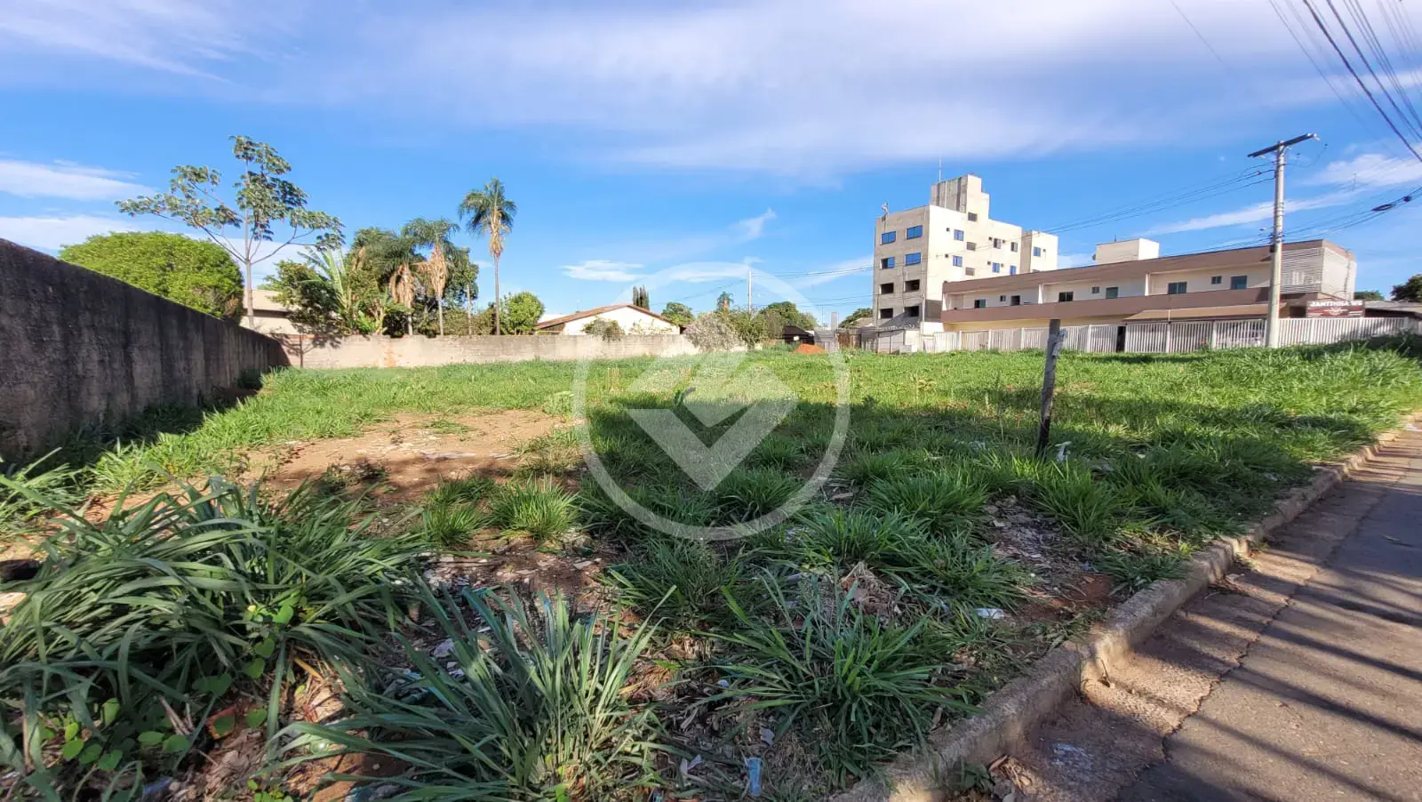 Imagem 1 - Terreno em Jardim Helvecia, Aparecida de Goiânia - GO