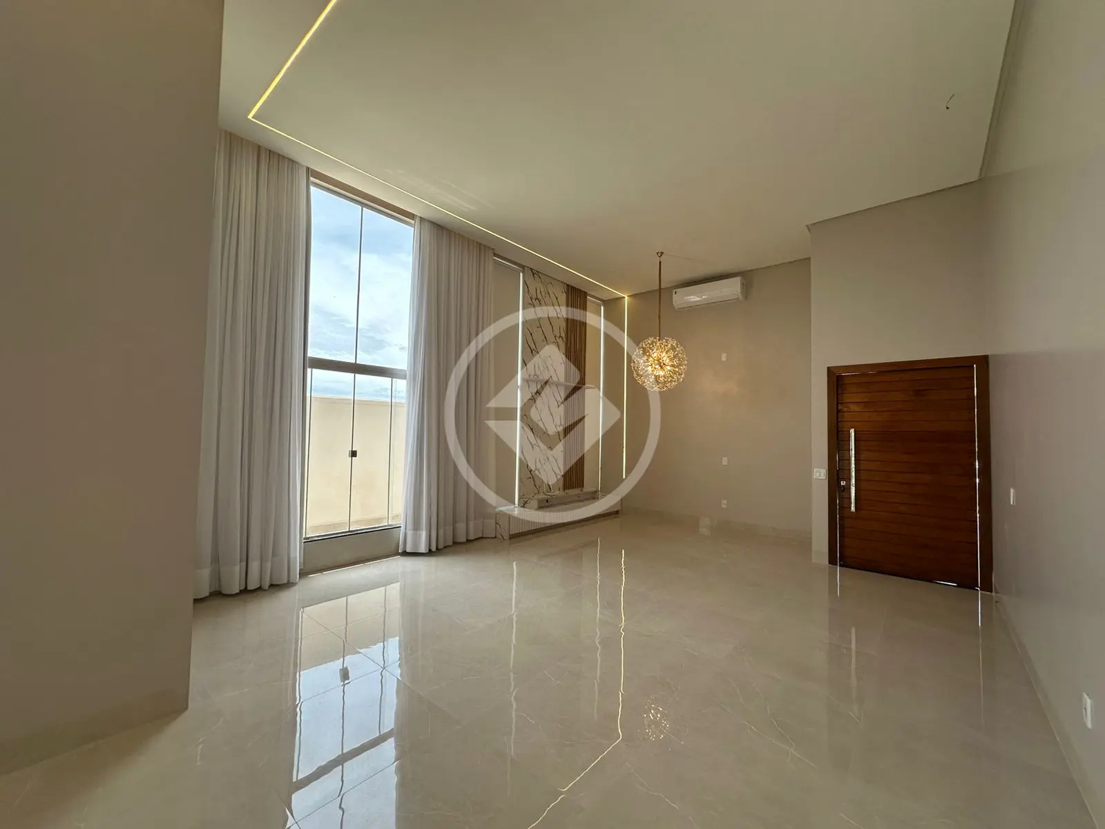 Imagem 2 - Casa Condomínio em Condomínio do Lago, Goiânia - GO