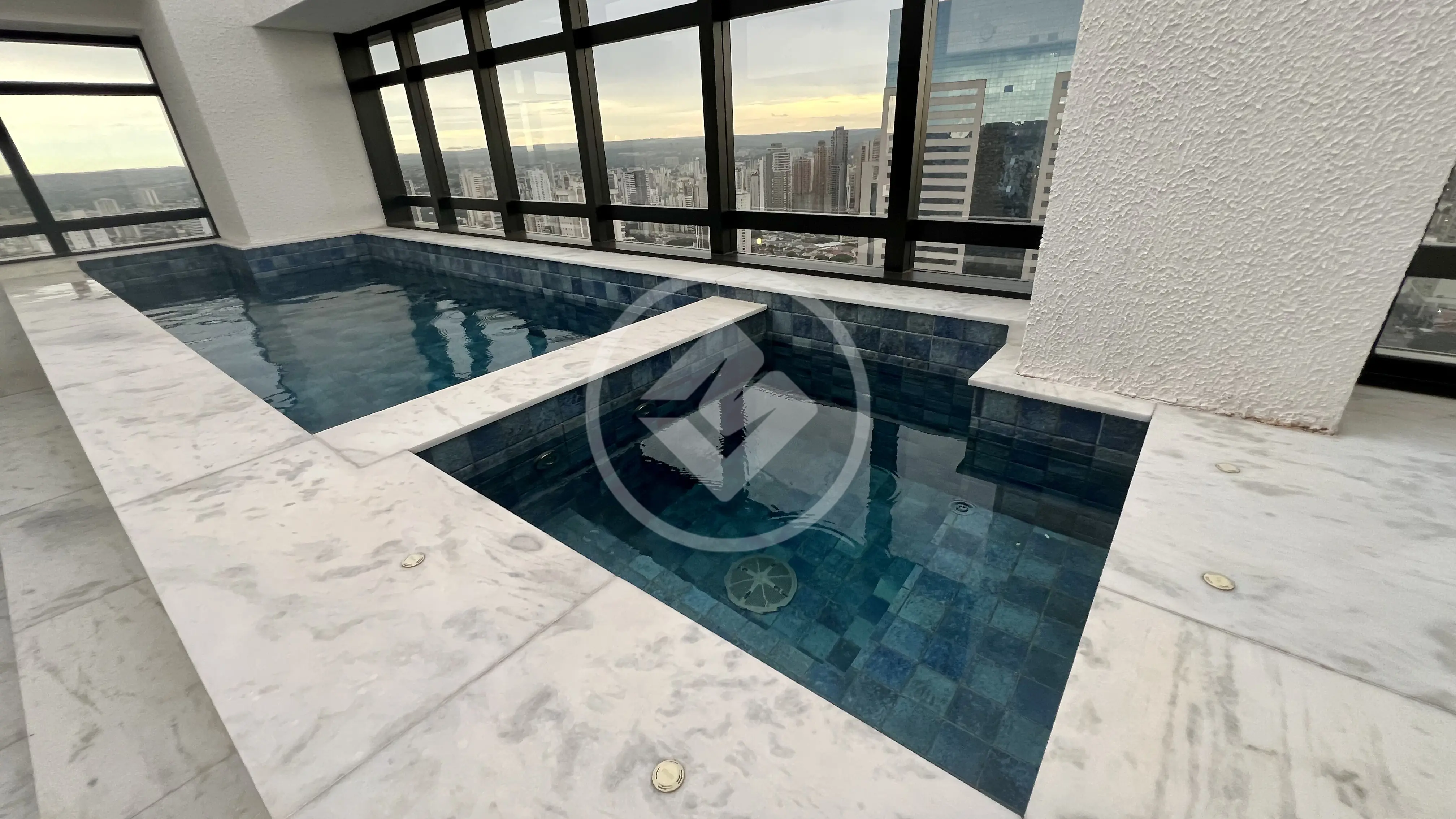 Apartamento Duplex Setor Bueno, Goiânia - GO — foto 2