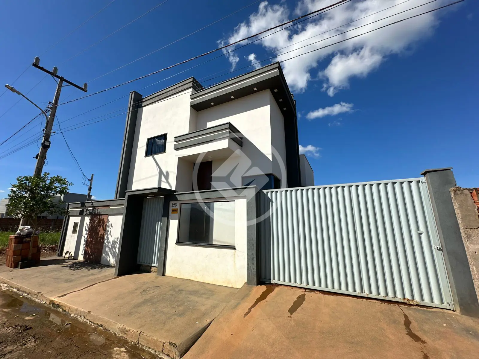 Imagem 2 - Sobrado em CENTRO, São José dos Quatro Marcos - MT