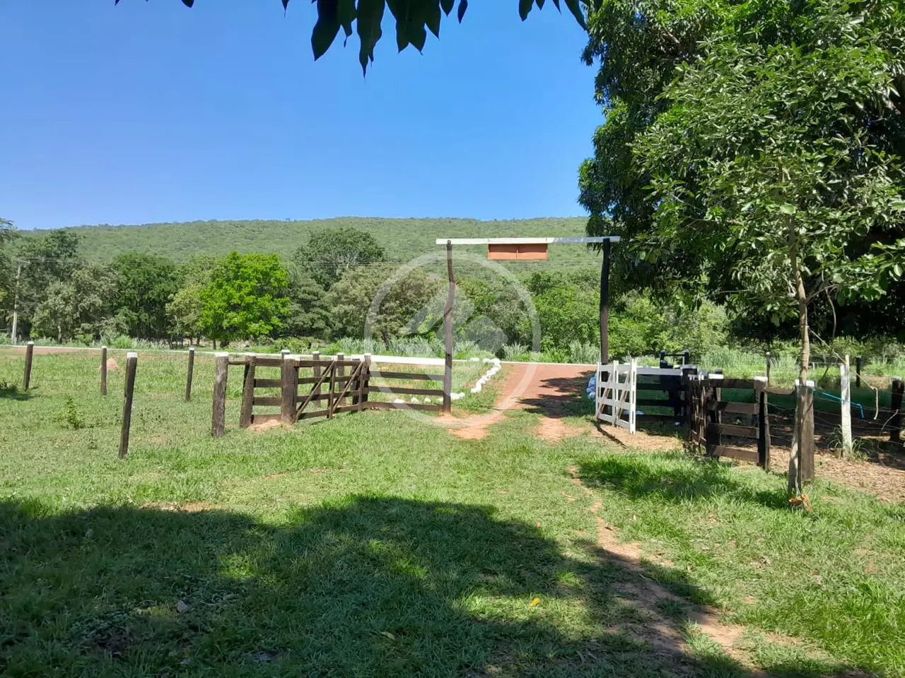 Imagem 1 - Fazenda em Olhos D Agua, Cáceres - MT