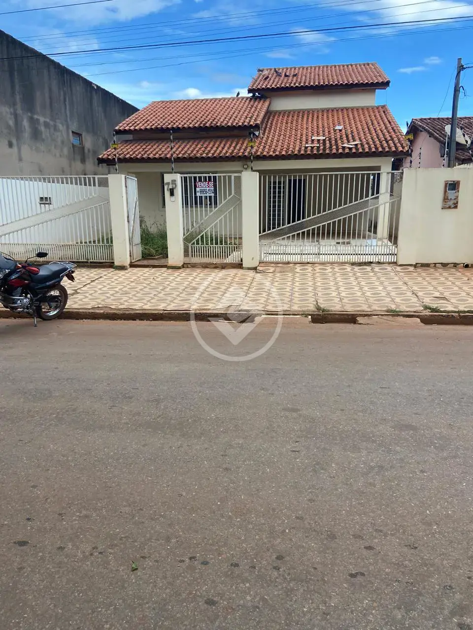 Imagem 1 - Casa em Jardim do Trevo, Cáceres - MT