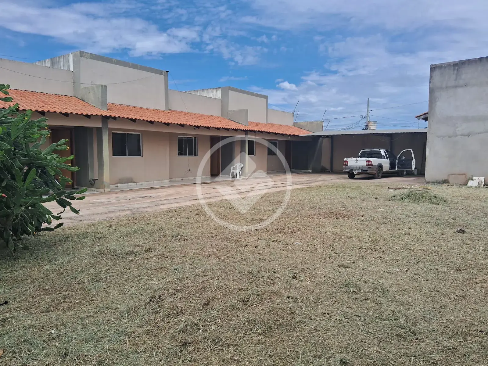 Imagem 1 - Kitnet / Conjugado em Cavalhada II, Cáceres - MT