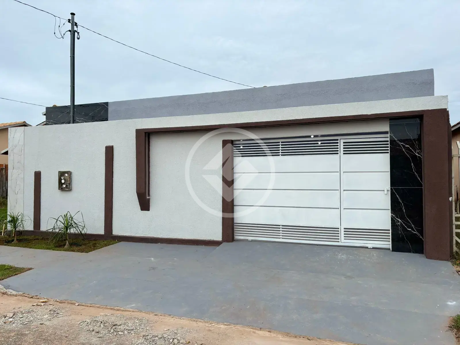 Imagem 1 - Casa em Lobo, Cáceres - MT