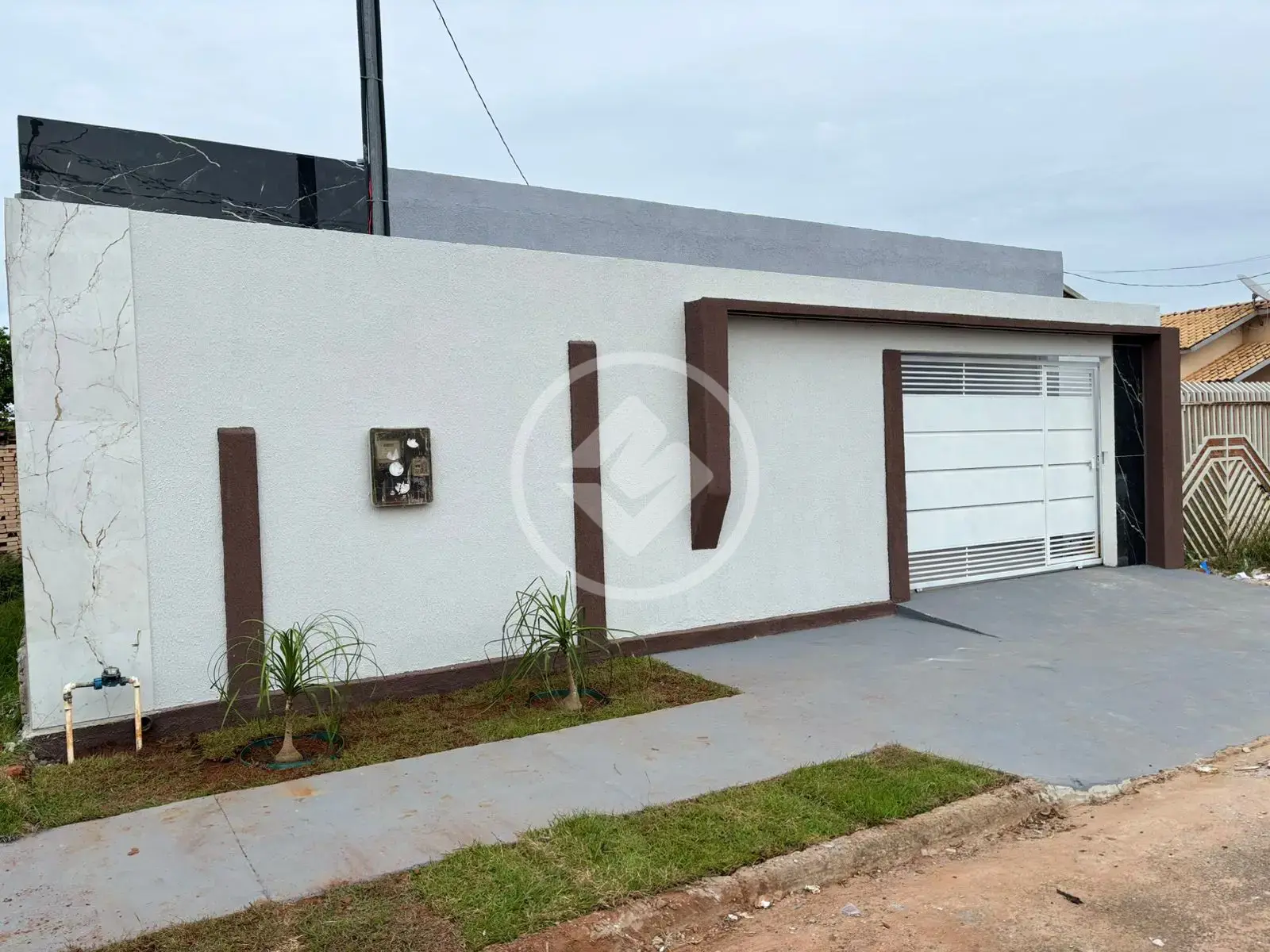 Imagem 1 - Casa em Lobo, Cáceres - MT