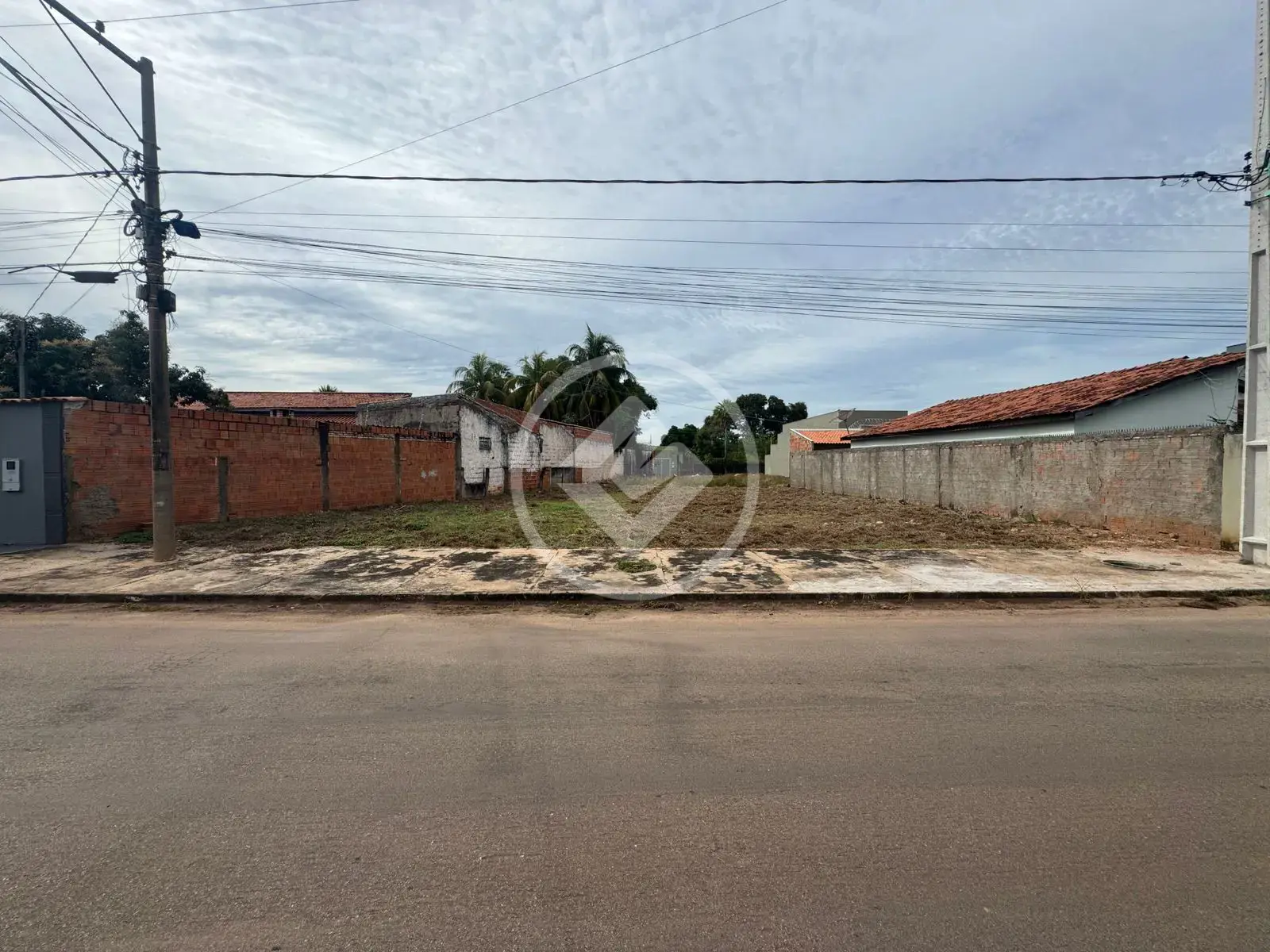 Imagem 1 - Terreno em Cohab Velha, Cáceres - MT