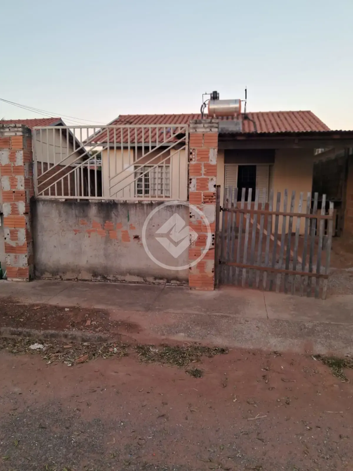 Imagem 1 - Casa em Lobo, Cáceres - MT