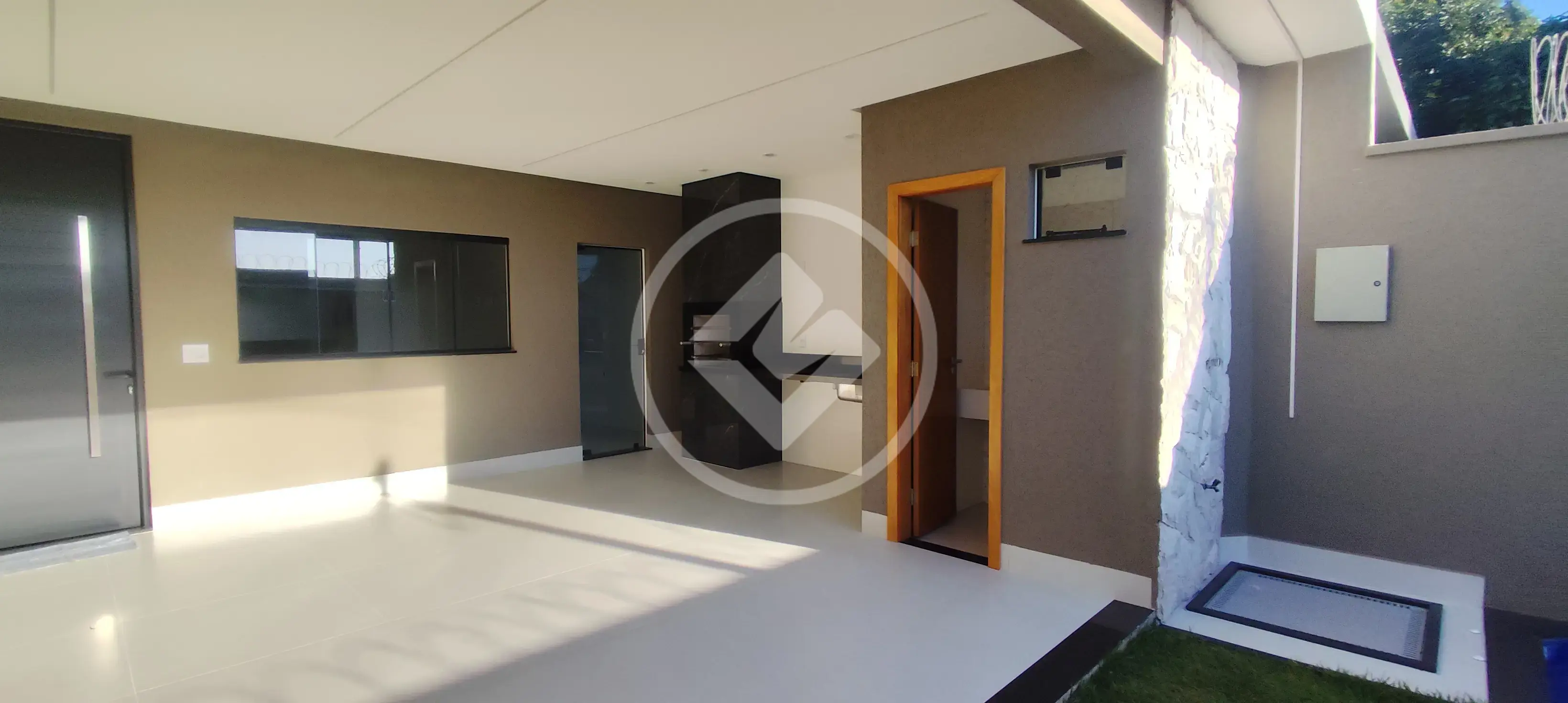 Imagem 2 - Casa em Setor Garavelo, Goiânia - GO