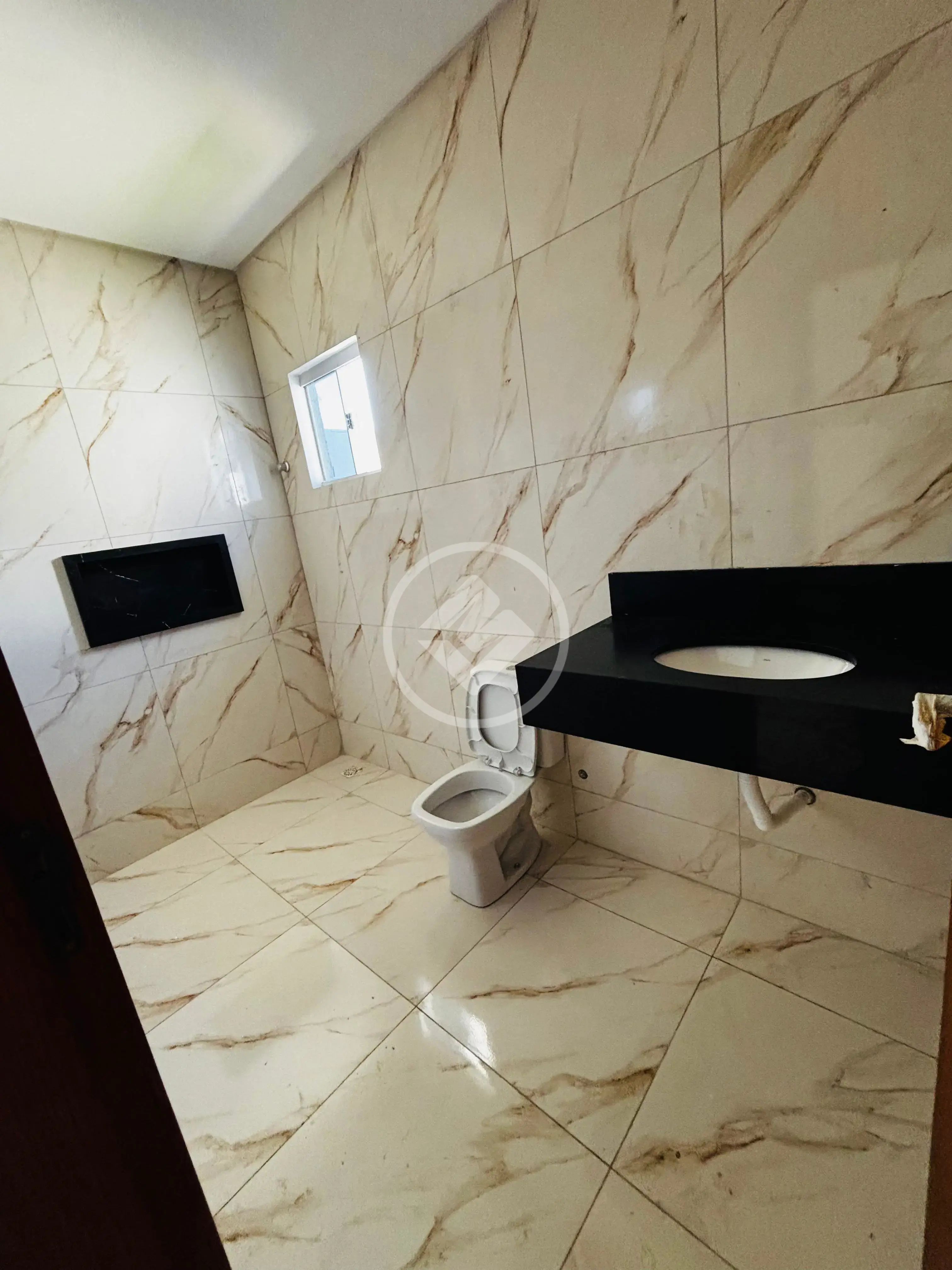 Imagem 2 - Casa em Setor Faicalville, Goiânia - GO