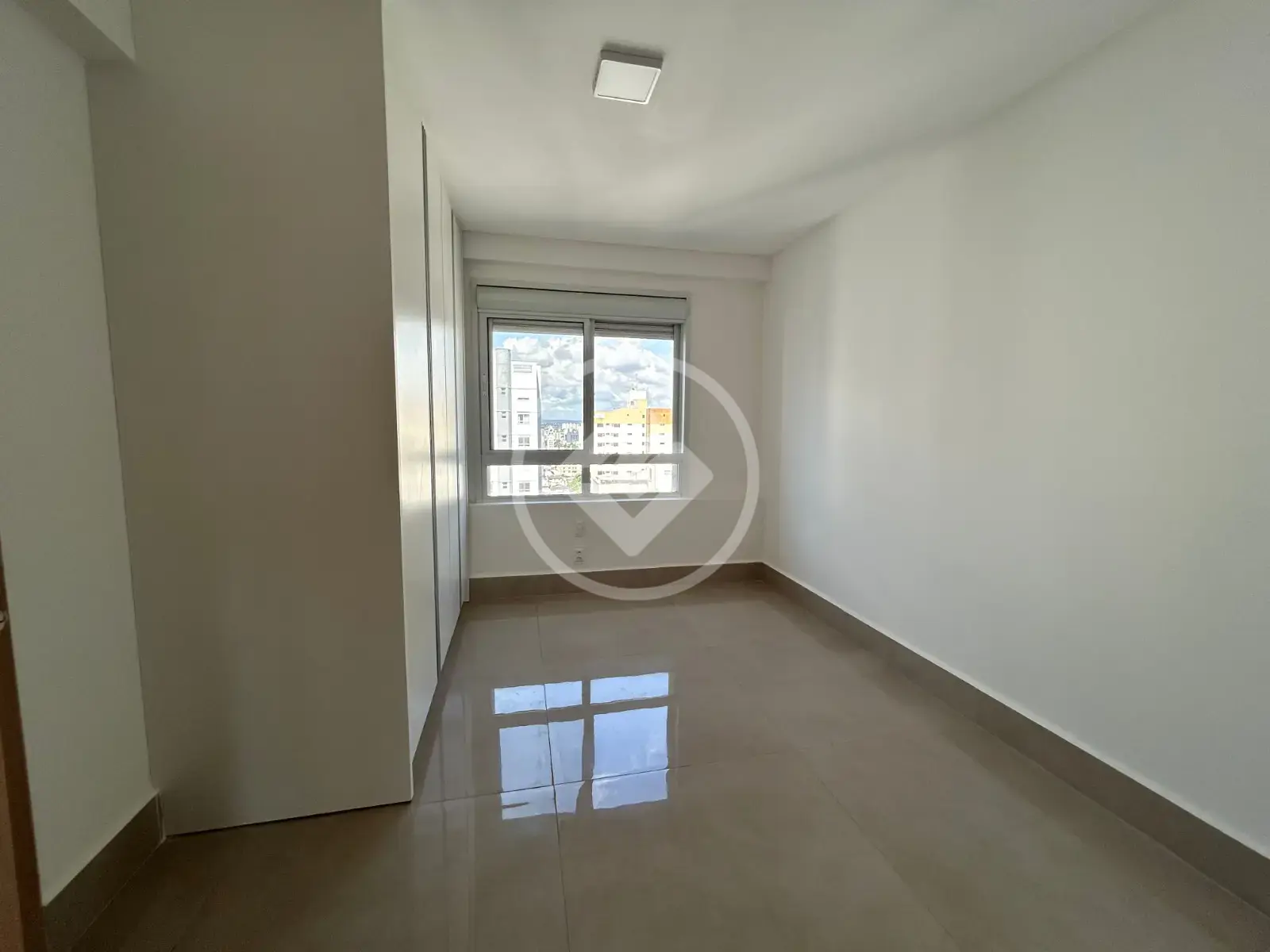 Imagem 2 - Apartamento em Setor Bueno, Goiânia - GO