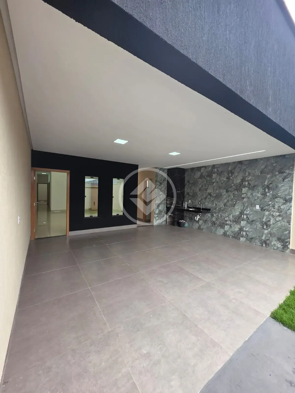 Image 2 - Casa em Jardim Tropical, Aparecida de Goiânia - GO