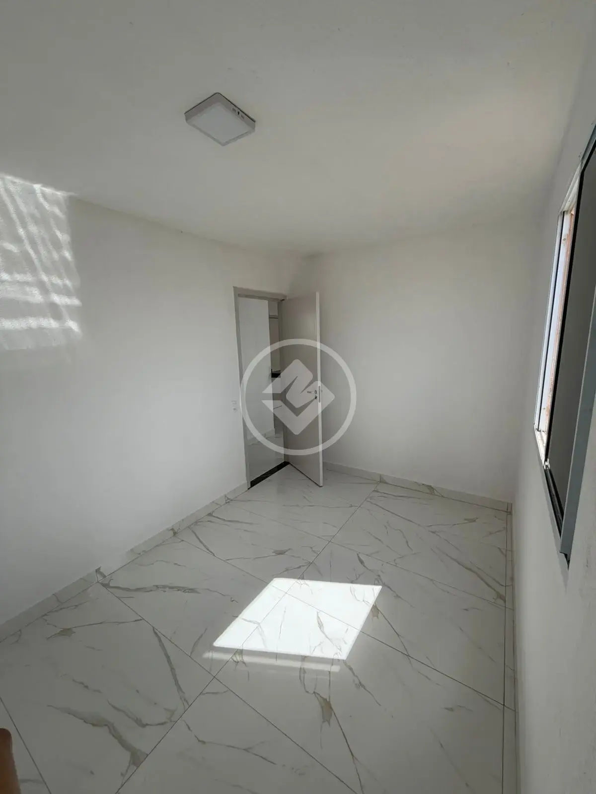 Image 2 - Apartamento em Condomínio das Esmeraldas, Goiânia - GO