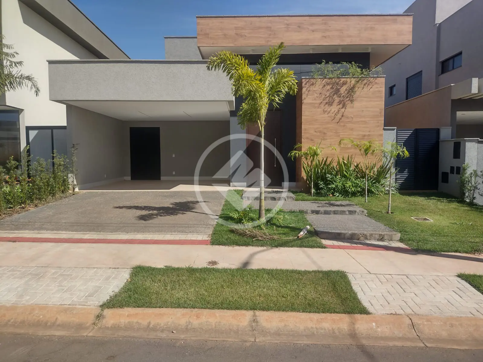 Casa Jardim Cristal, Aparecida de Goiânia - GO — foto 1