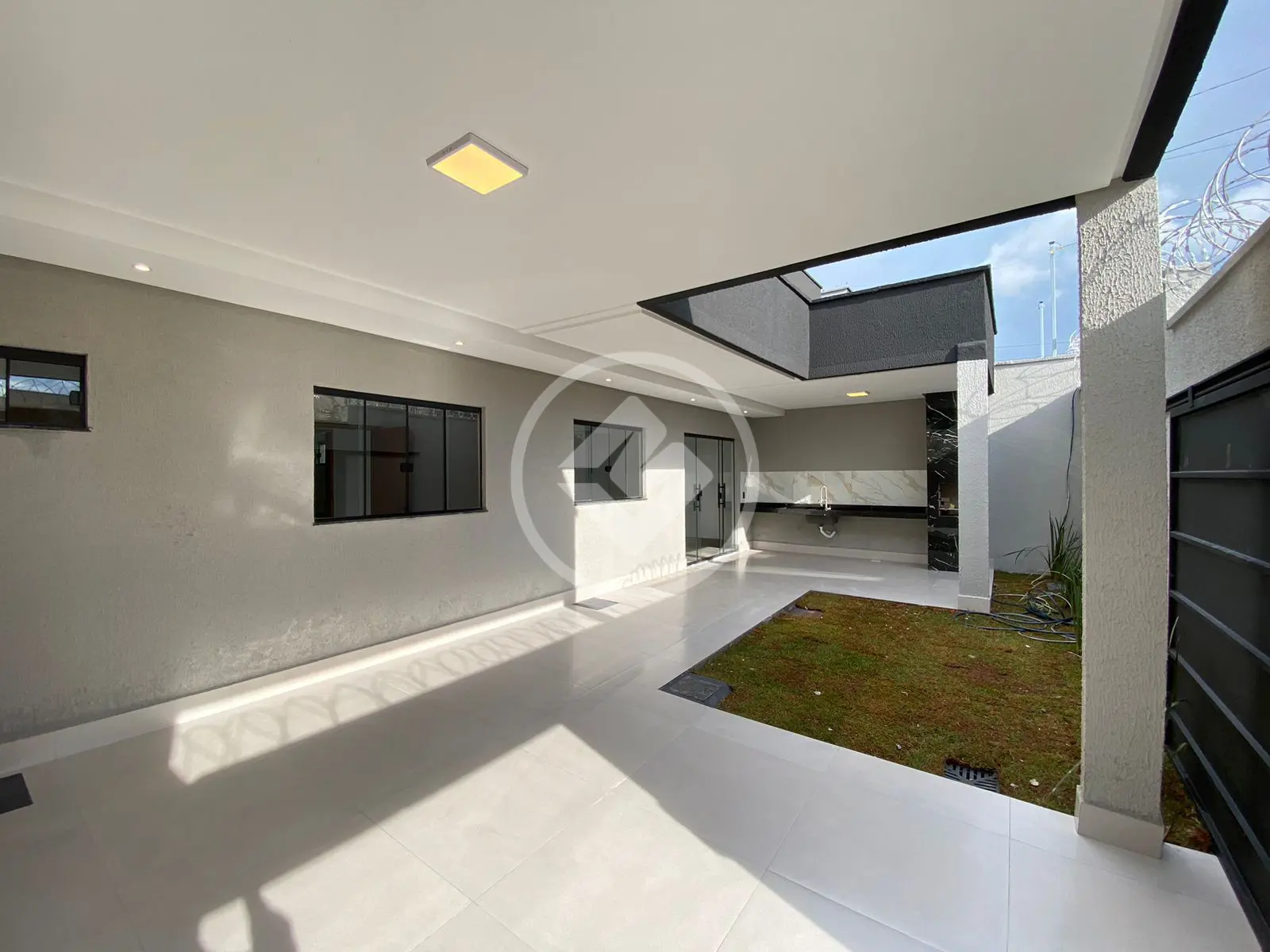 Casa Residencial Flor do Ipê I, Senador Canedo - GO — foto 1