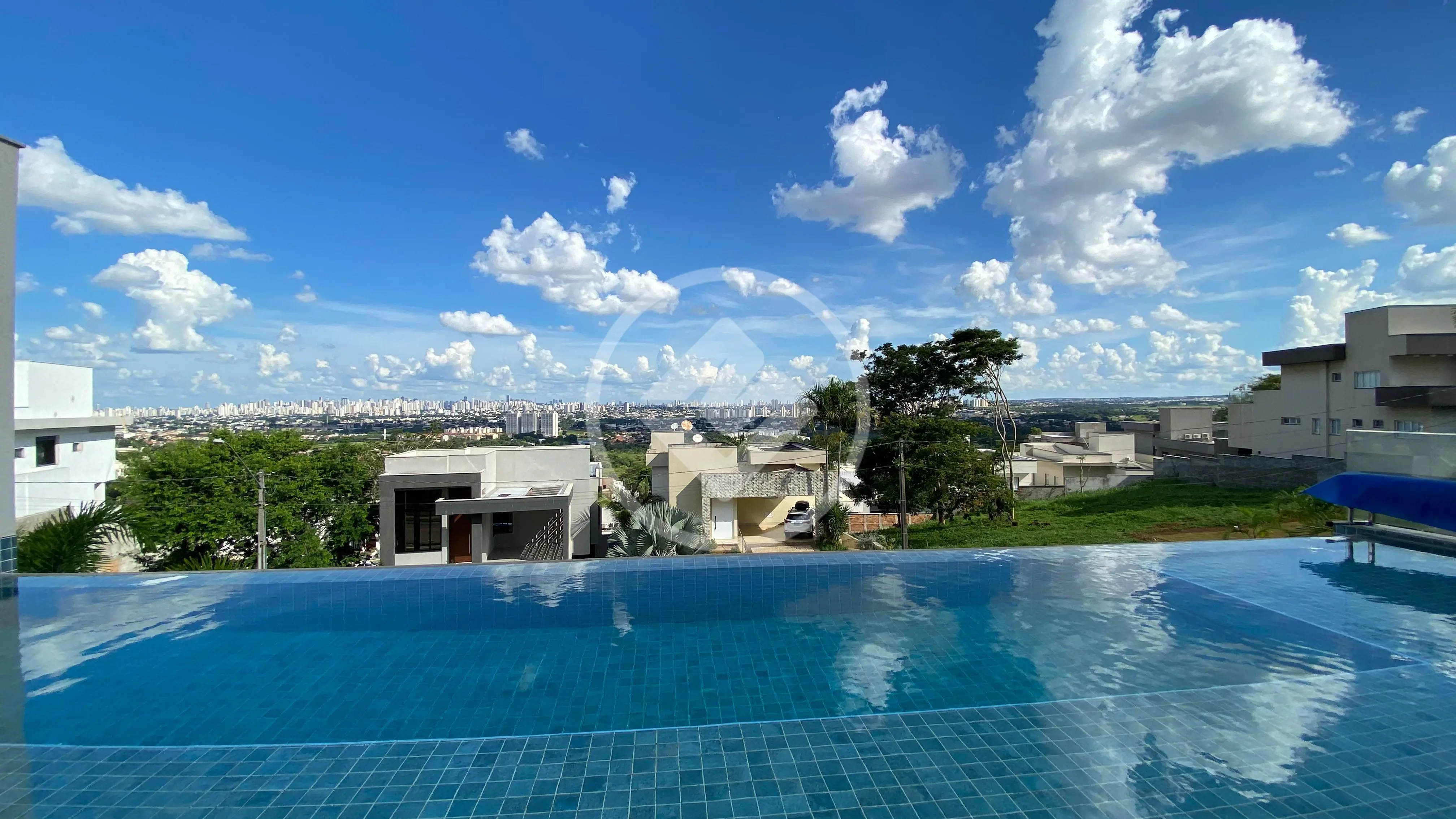 Casa Condomínio Residencial Parque Mendanha, Goiânia - GO — foto 1