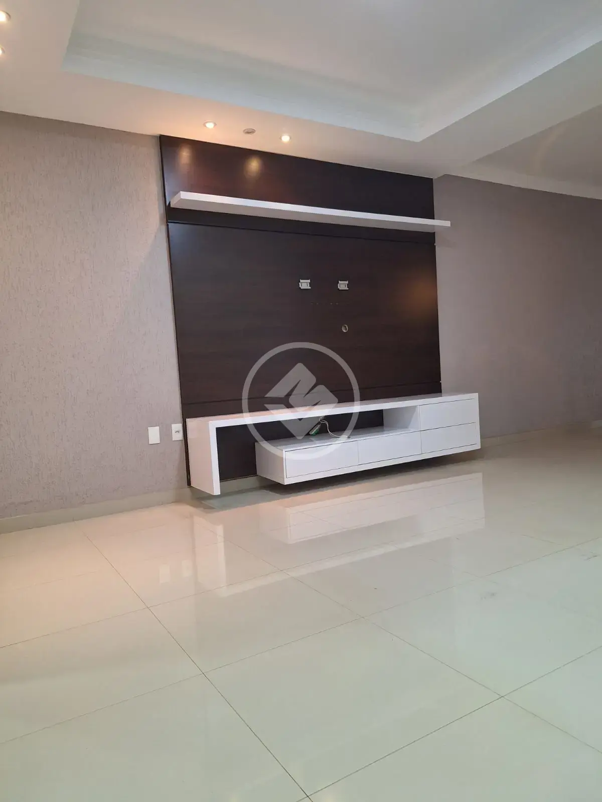 Imagem 1 - Casa em Moinho dos Ventos, Goiânia - GO
