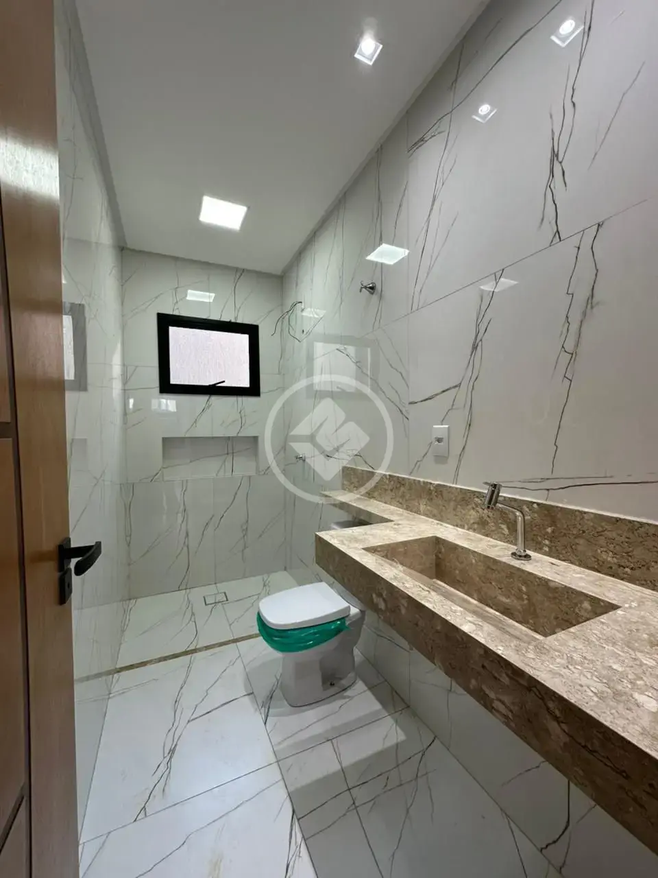 Image 2 - Casa em Setor Tres Marias, Goiânia - GO
