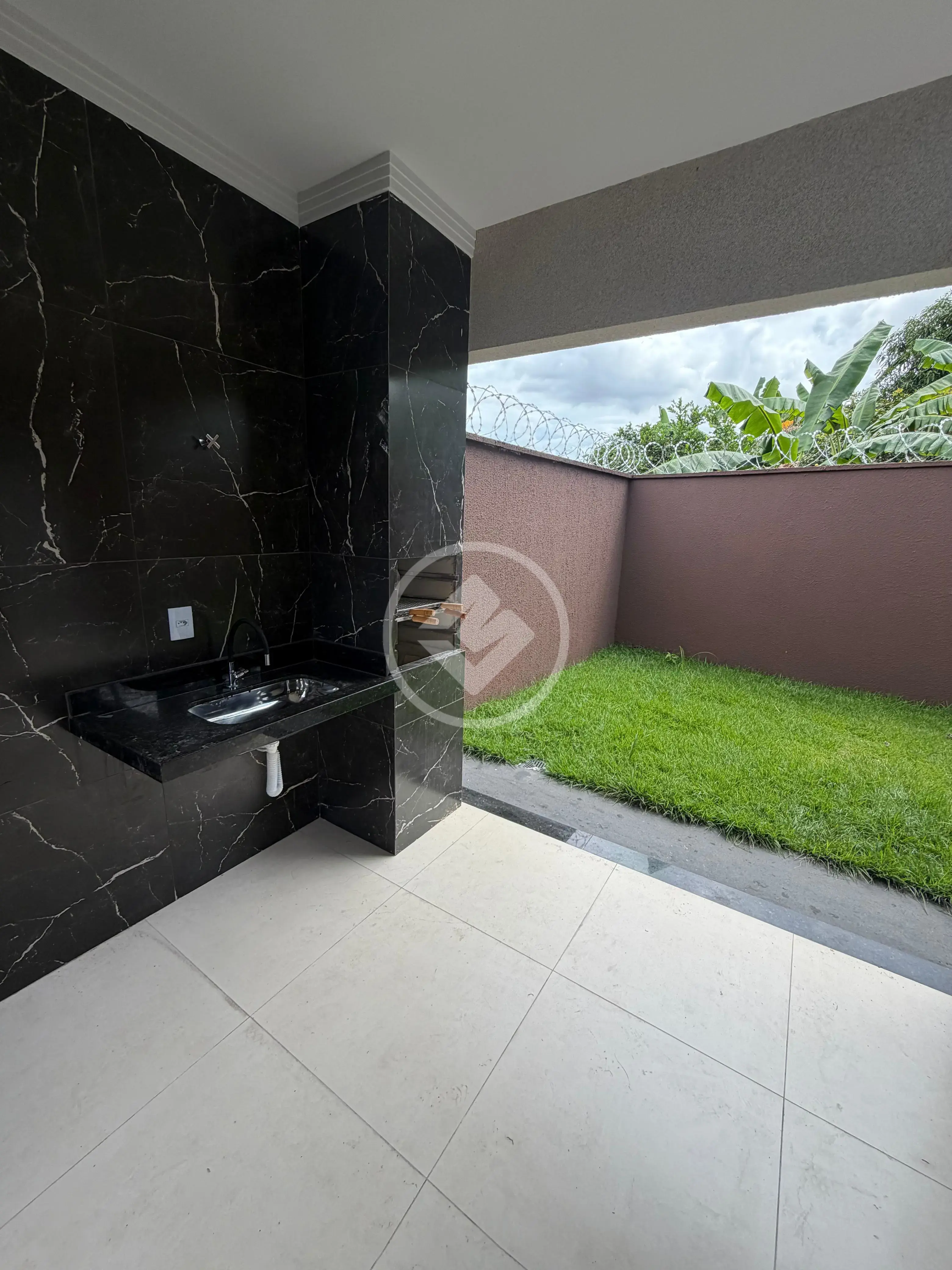 Image 2 - Casa em Jardim Helvecia, Aparecida de Goiânia - GO