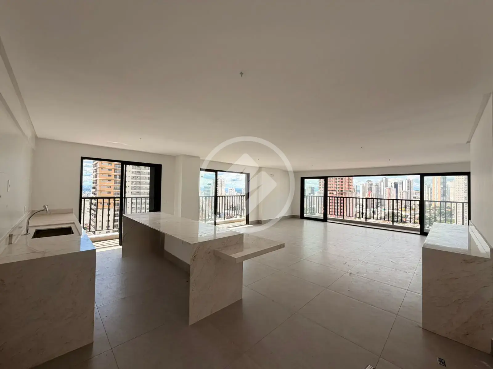 Image 2 - Apartamento em Setor Bueno, Goiânia - GO