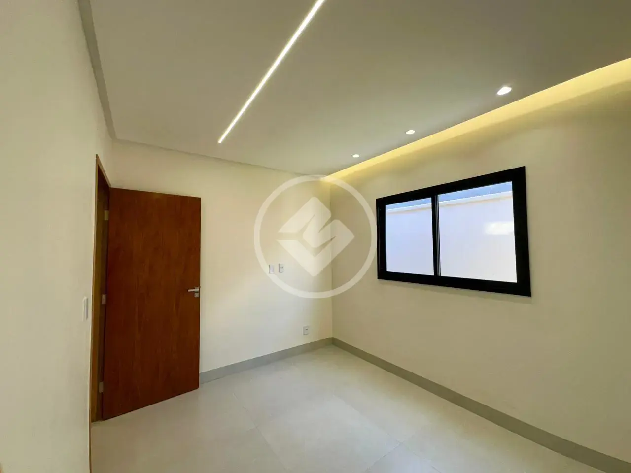 Imagem 2 - Casa em Jardim Planalto, Goiânia - GO