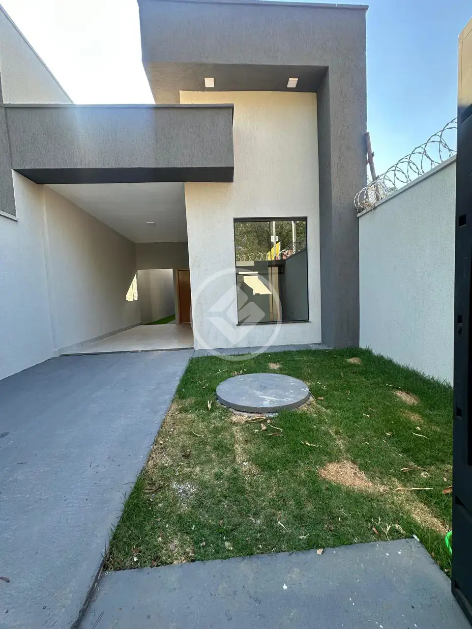 Imagem 1 - Casa em Setor dos Estados, Aparecida de Goiânia - GO