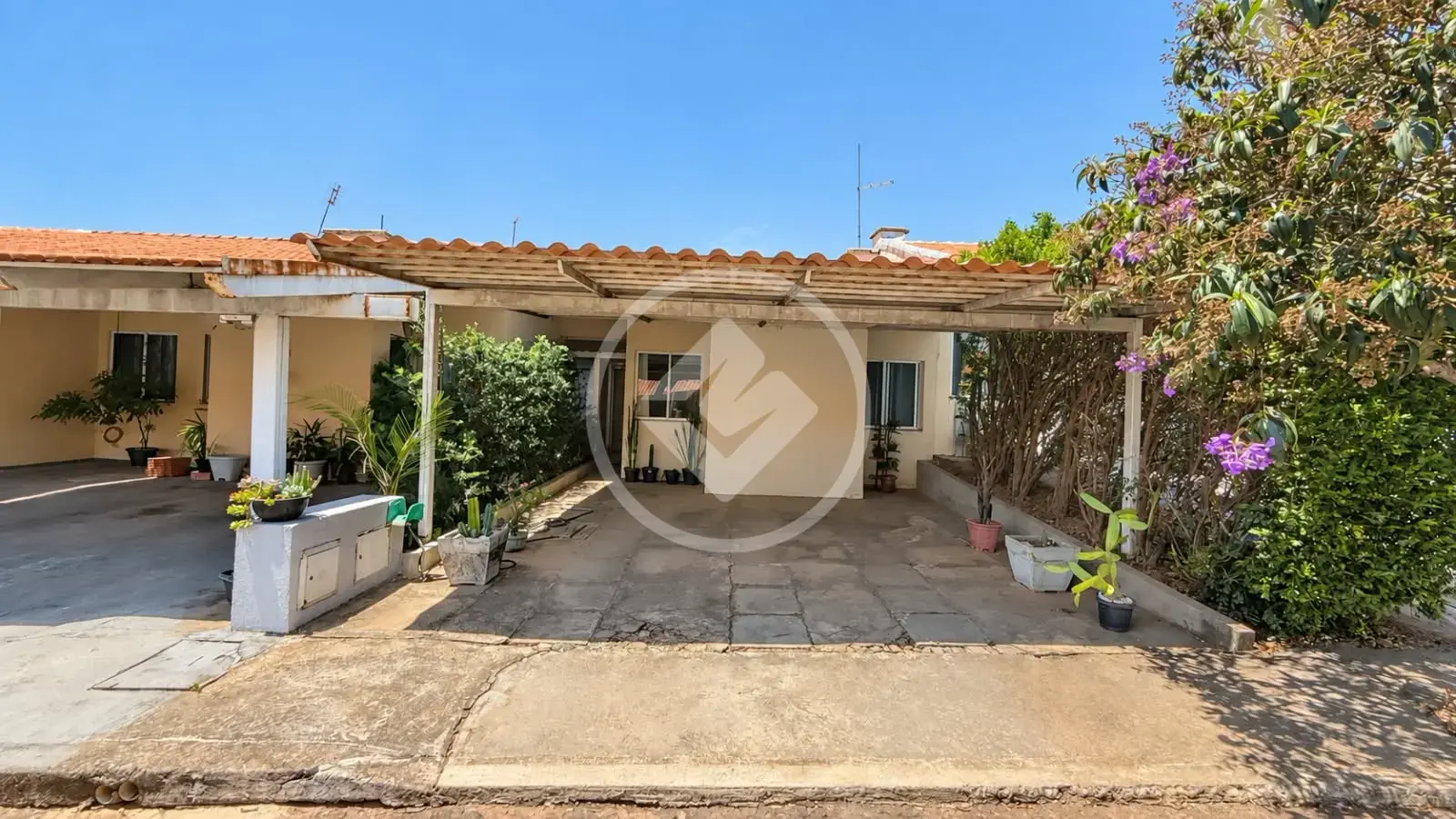 Imagem 1 - Casa Condomínio em Residencial Brisas do Cerrado, Goiânia - GO