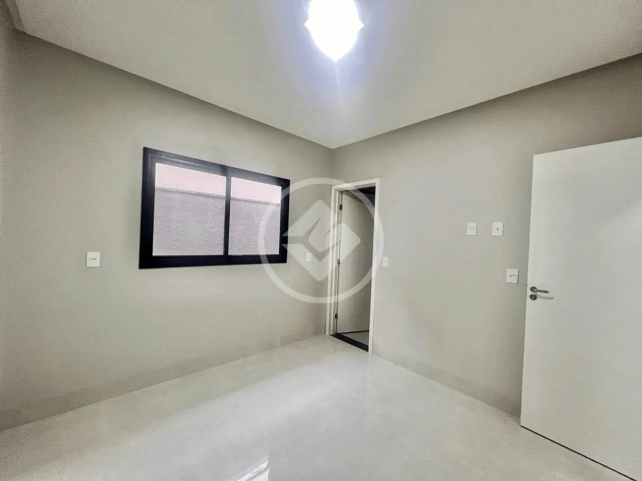 Imagem 6 - Casa Condomínio em Residencial Condomínio Jardim Veneza, Senador Canedo - GO
