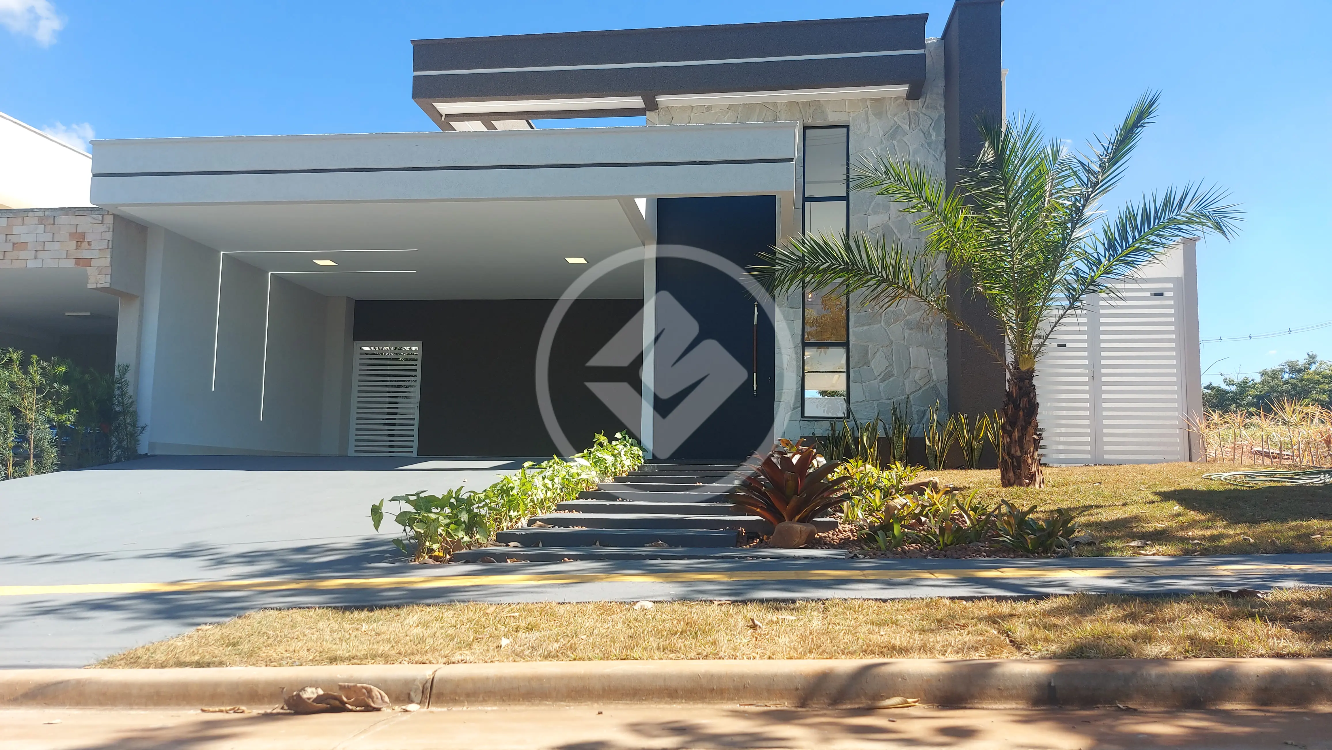 Casa Condomínio Terras Alpha Residencial 1, Senador Canedo - GO — foto 1