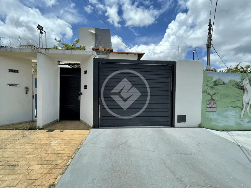 Casa Jardim América, Goiânia - GO — foto 1