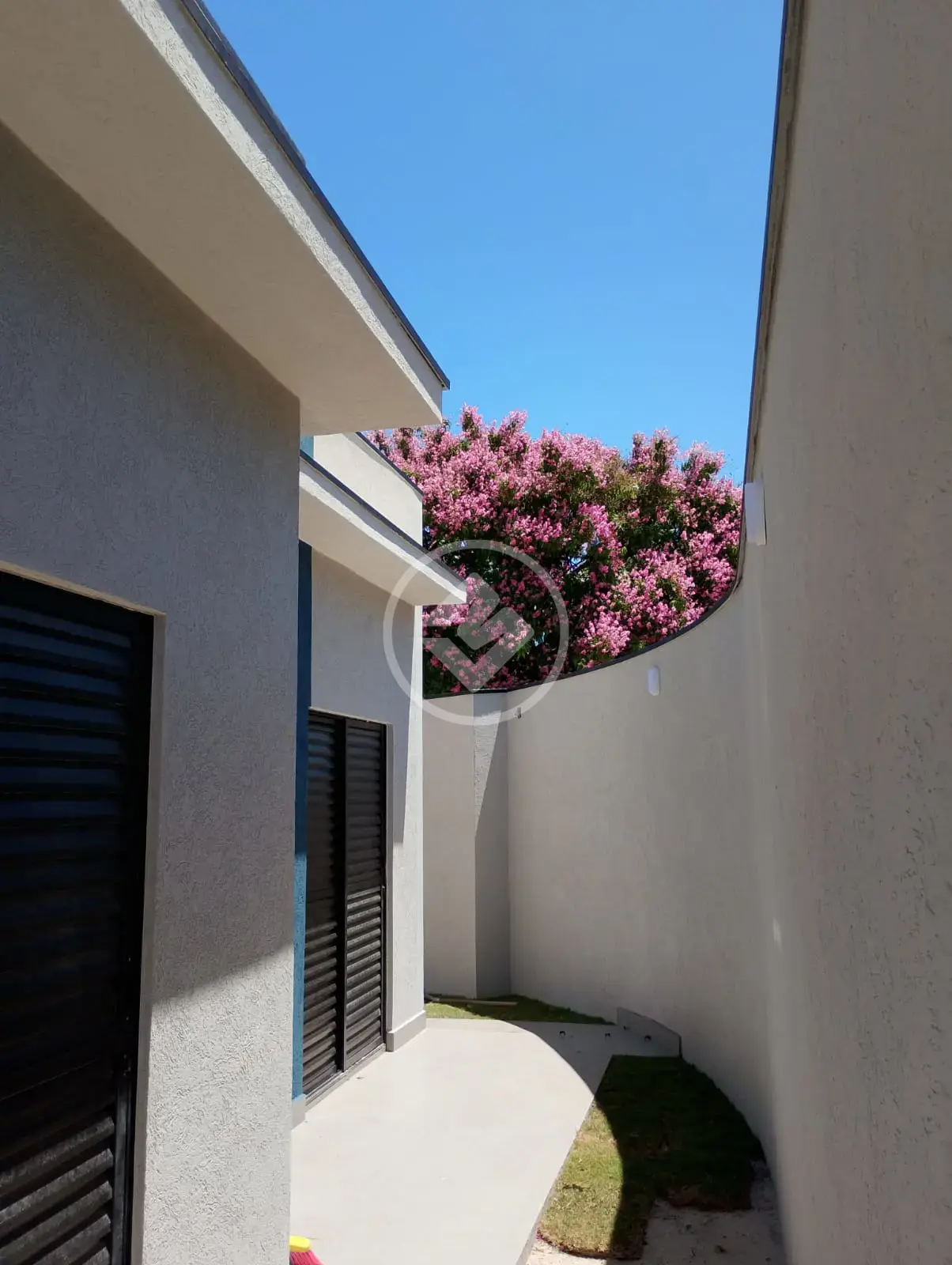 Imagem 1 - Casa Comercial em Jardim Ouro Branco, Ribeirão Preto - SP