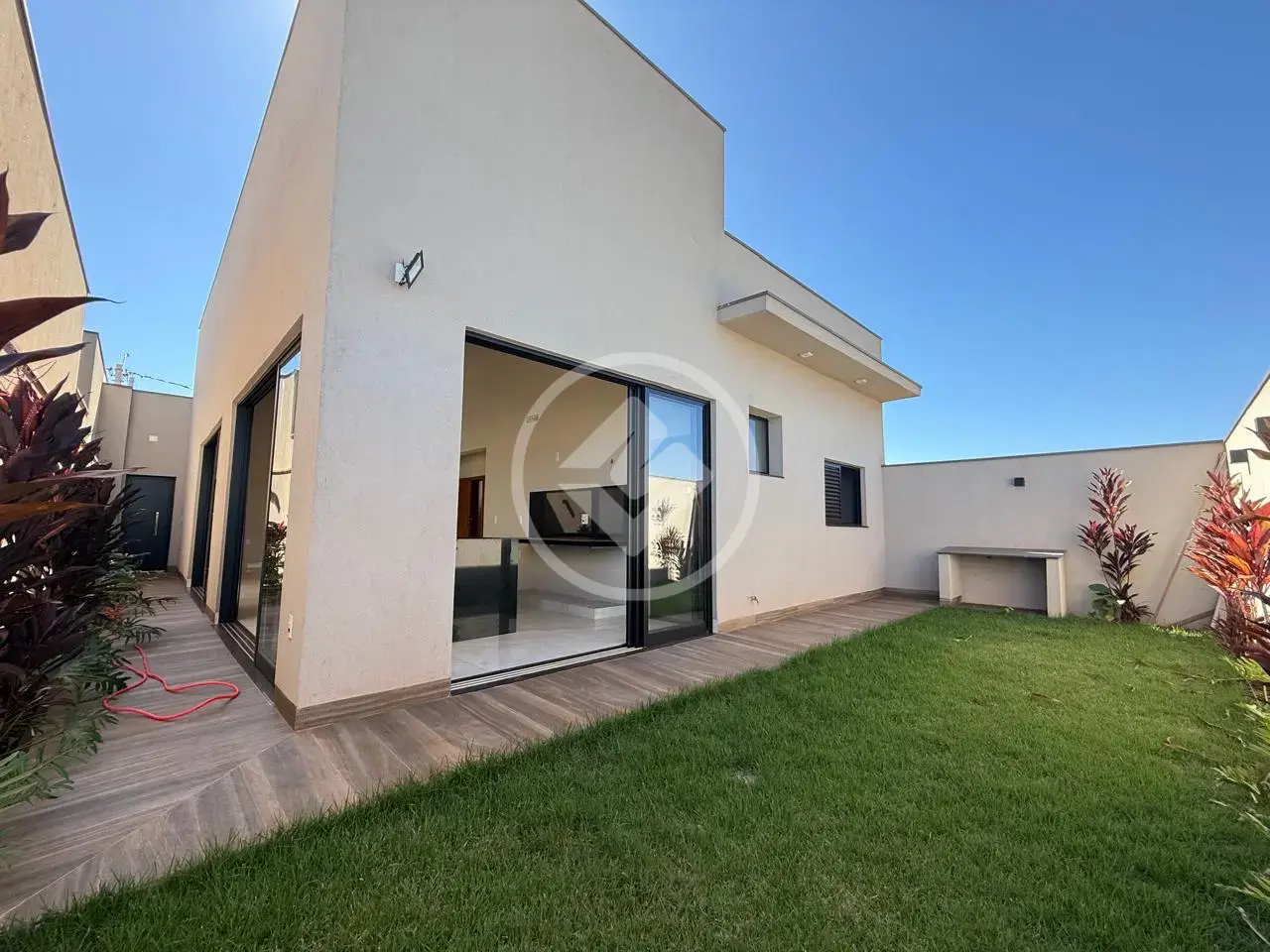 Imagem 1 - Casa Condomínio em Condomínio Residencial Madri, Jardinópolis - SP